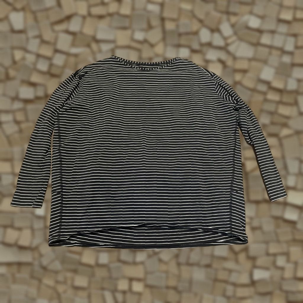 Lululemon Lululemon Shirt, Women's Large? Black Striped Long Sleeve Logo T-Shirt, Casual, Regular Fit, Pullover, Round Neck, Color May Vary, Free Return, Womens Size L / US 10 / IT 46 - 1 Thumbnail
