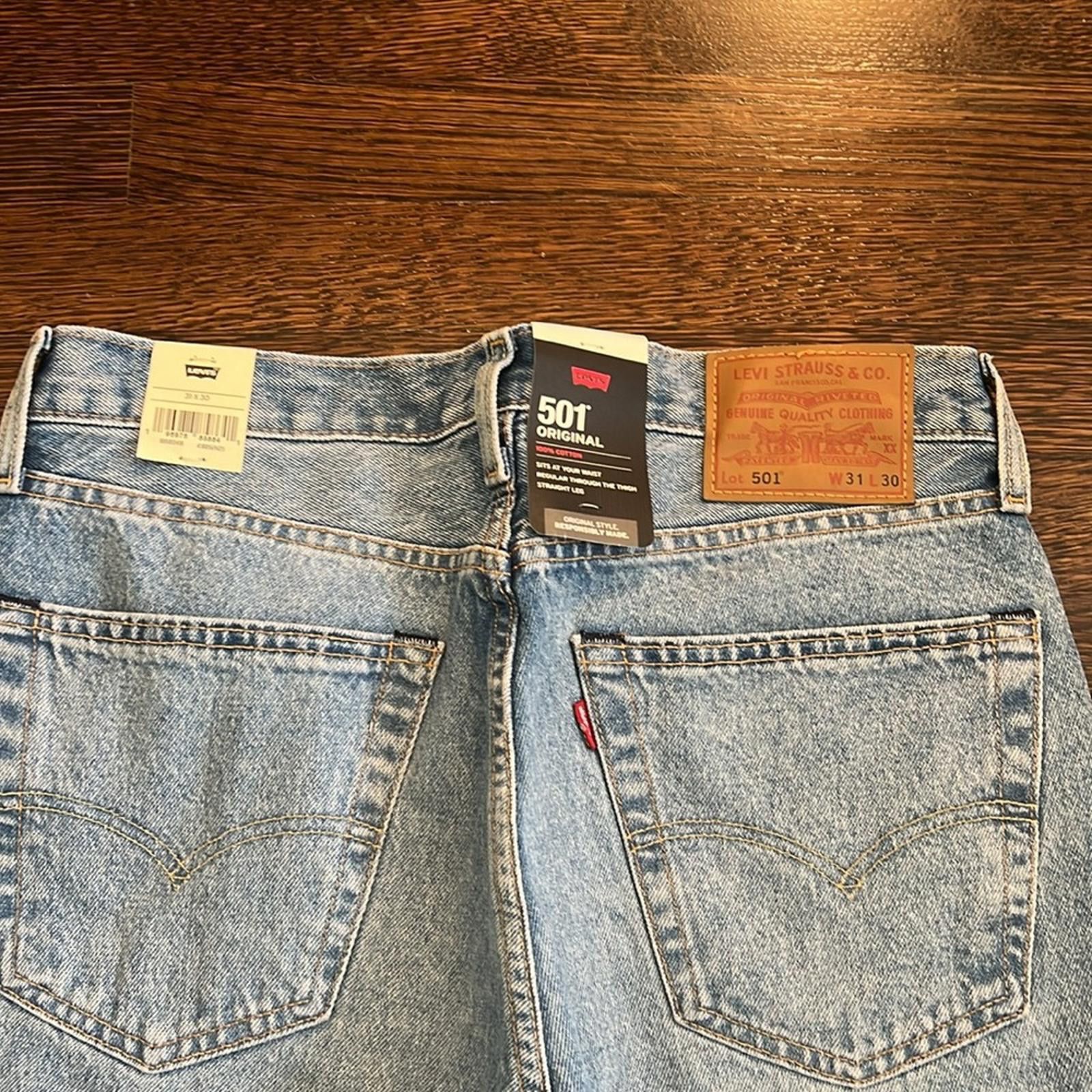 Levi's NWT LEVIS 501 31x30 Size US 31 - 3 Thumbnail