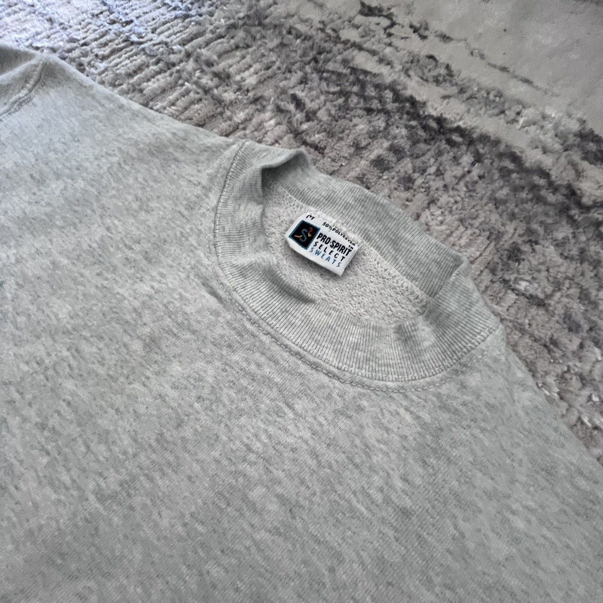 Vintage Vintage Blank Crewneck Size US M / EU 48-50 / 2 - 3 Thumbnail
