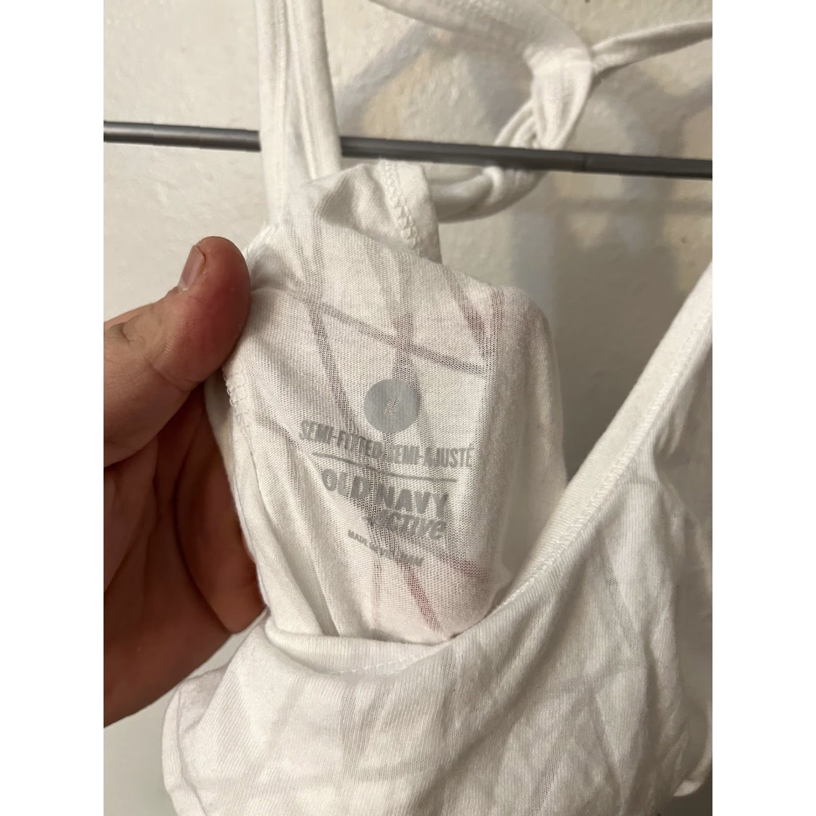 Old Navy Old Navy Tank Women’s White M Go-Dry Active Outdoor Sleeveless Size M / US 6-8 / IT 42-44 - 2 Thumbnail