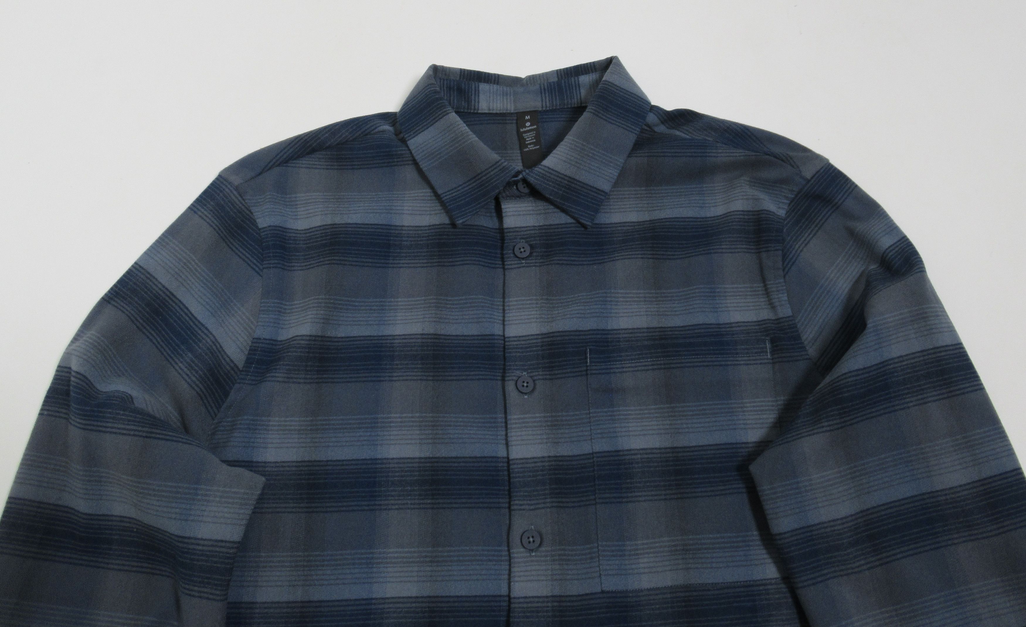 Lululemon Lululemon Men's Masons Peak Flannel Long Sleeve Shirt Size US M / EU 48-50 / 2 - 2 Thumbnail