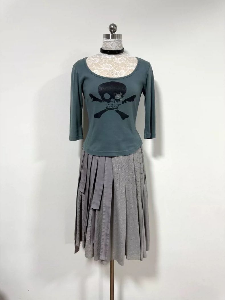 Vivienne Westwood Vivienne Westwood size2 Skunk Saturn embroidery orb seven/t Size M / US 6-8 / IT 42-44 - 1 Thumbnail