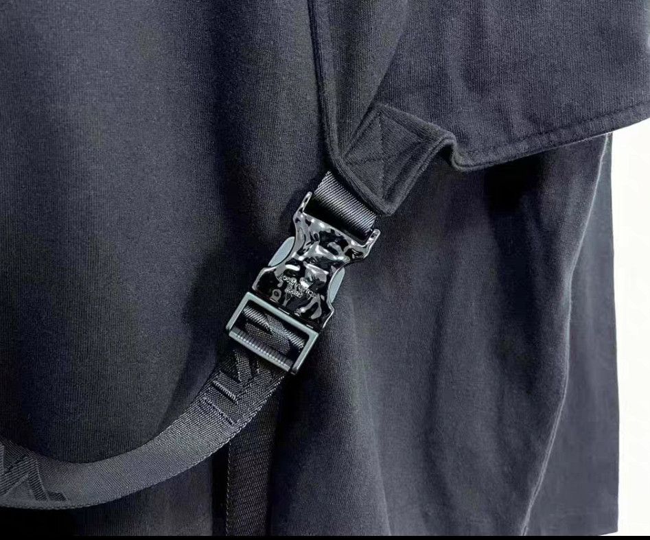 Louis Vuitton Louis Vuitton Tactical Vest Strap sweatshirt Size US M / EU 48-50 / 2 - 4 Thumbnail