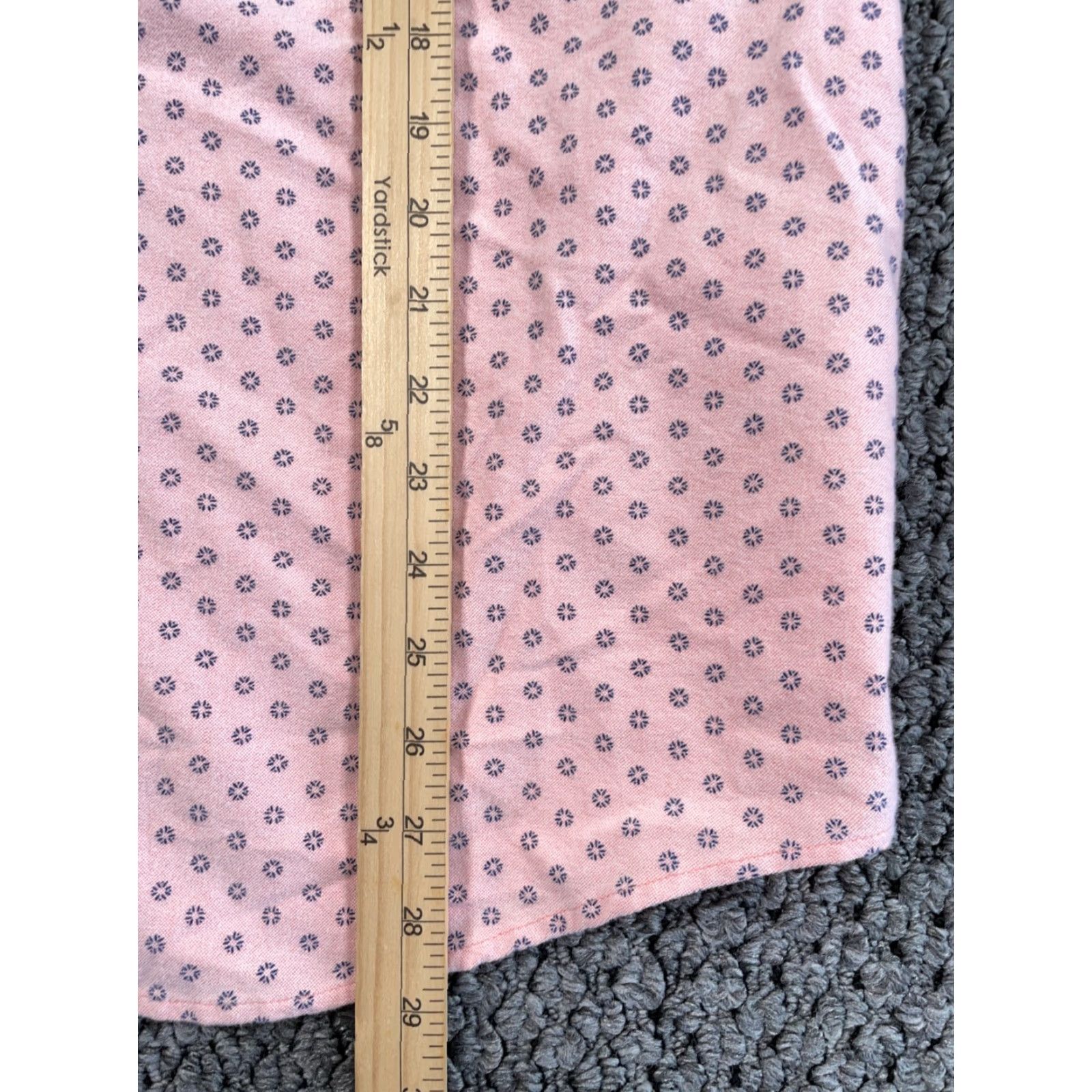 Abercrombie & Fitch Abercrombie & Fitch Geometric Pattern Shirt Large Pale Pink Long Sleeve Adult Size US L / EU 52-54 / 3 - 7 Thumbnail