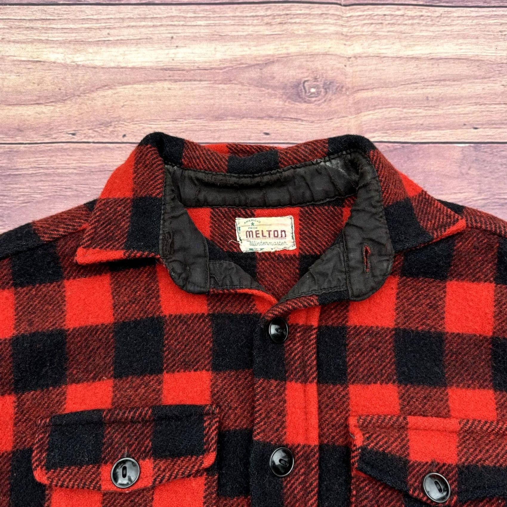 Vintage VINTAGE Melton Wool Plaid Shirt Mens 100% Wool Button-Up Collar Long Sleeve 80s 90s Outdoor Pockets Shadow Red Size US XXL / EU 58 / 5 - 4 Thumbnail