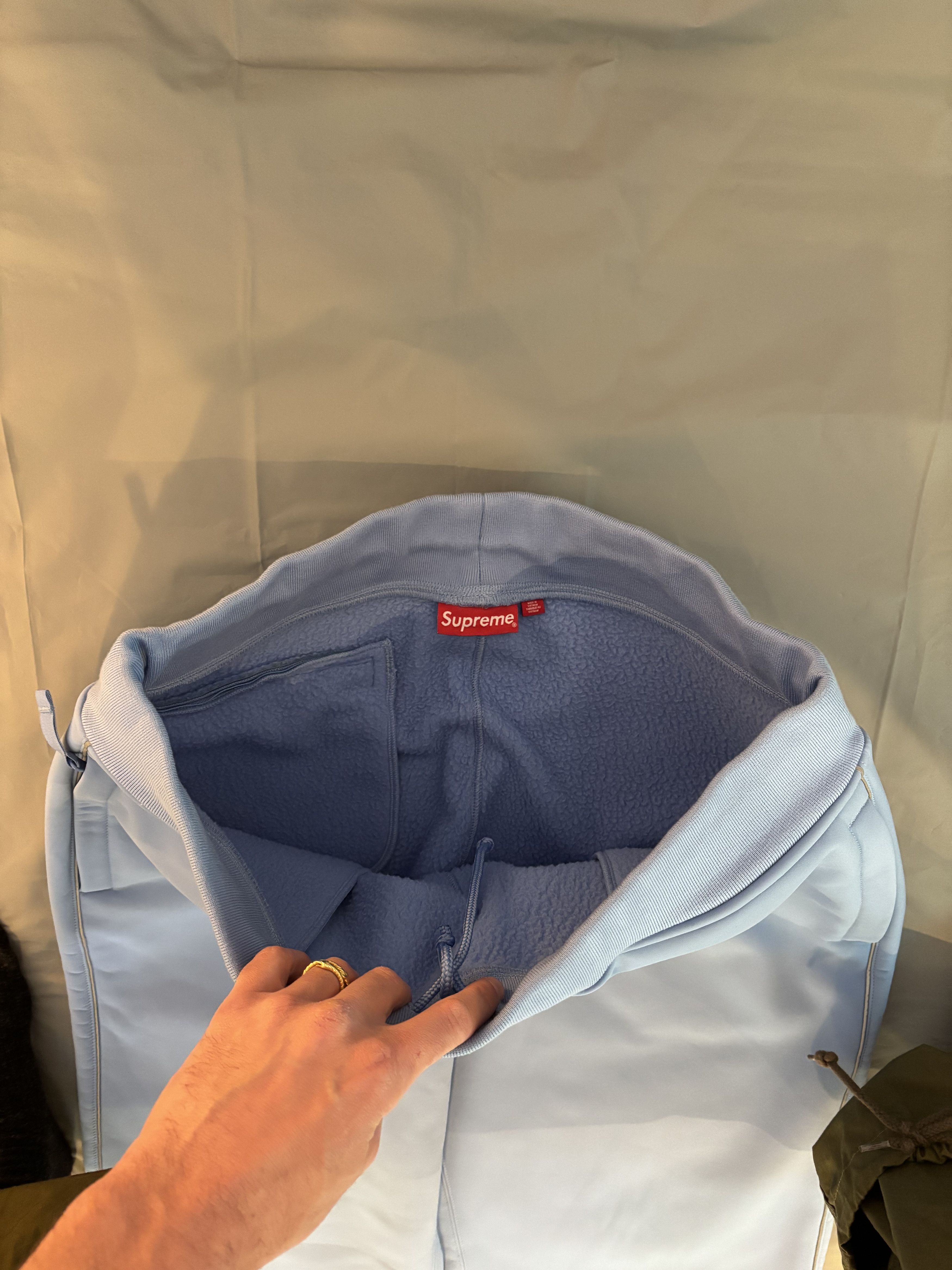 Supreme Pantalon de survêtement Supreme Gore tex Bright bleu clair Size US 32 / EU 48 - 13 Thumbnail