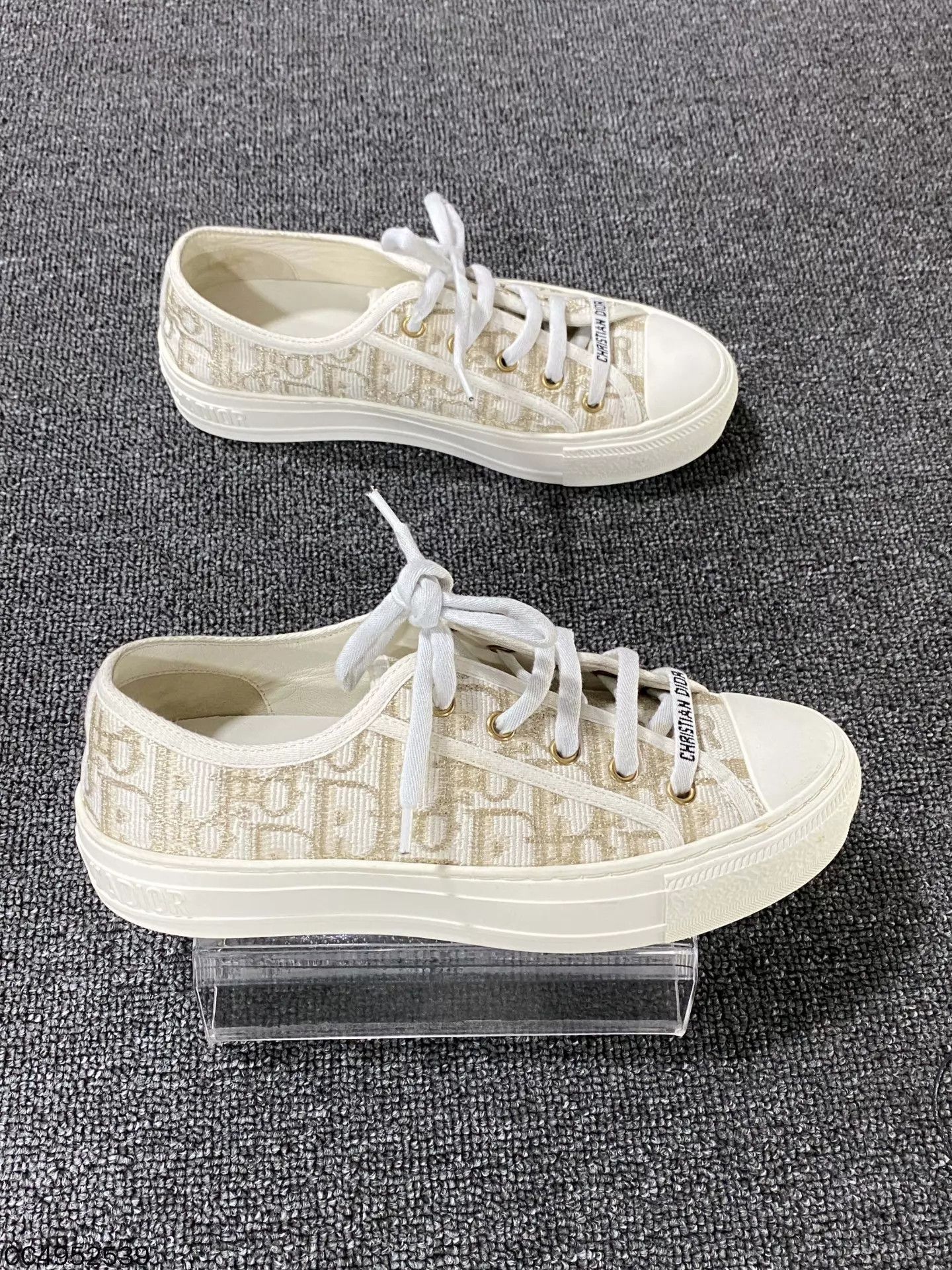 Dior Dior Gold Thread Oblique All-Over Print Sneaker 98 New 36.5 Size US 6 / IT 36 - 3 Thumbnail