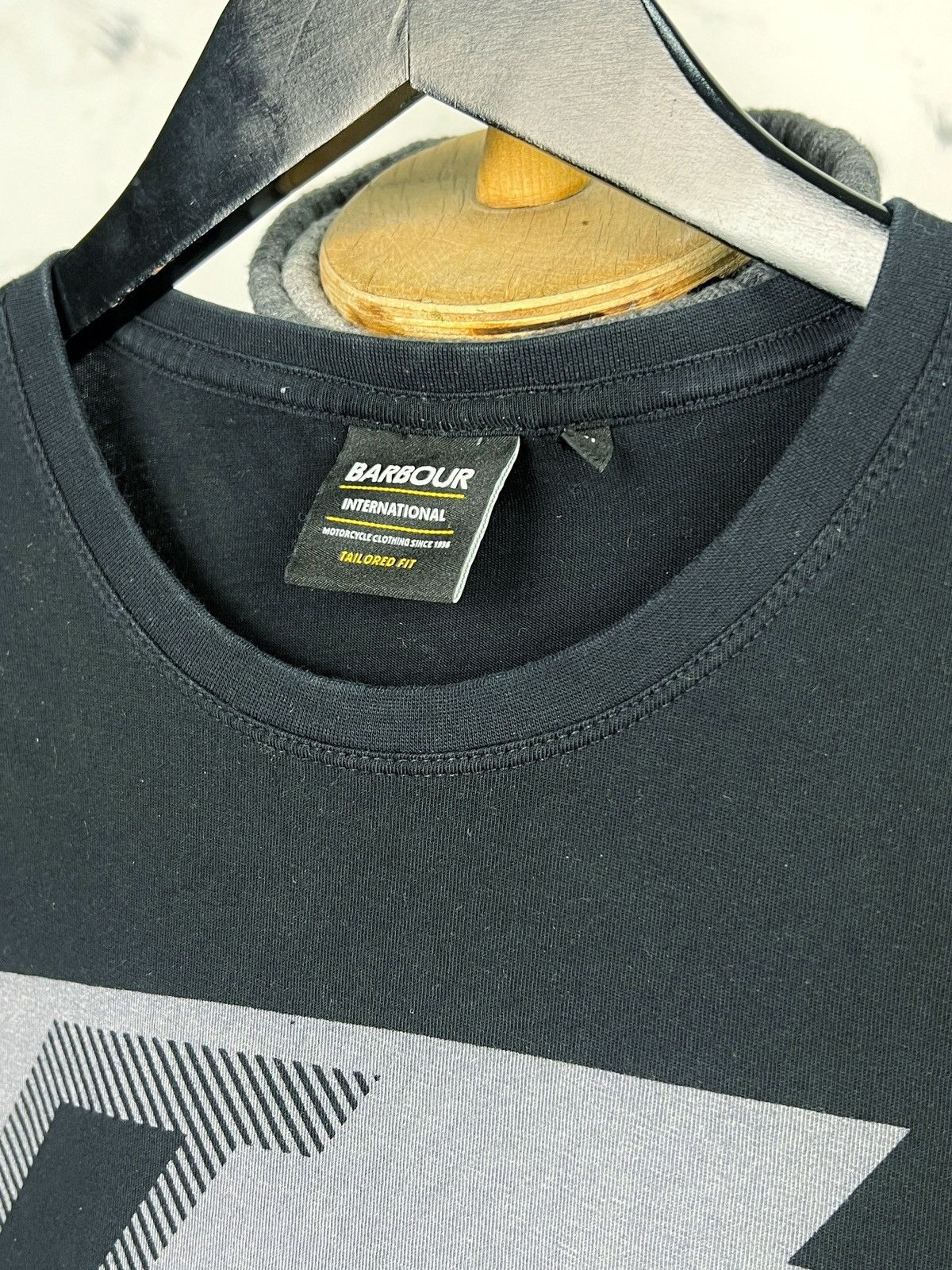 Barbour Barbour International Motorcycle Graphic Shirt Size M Size US M / EU 48-50 / 2 - 3 Thumbnail