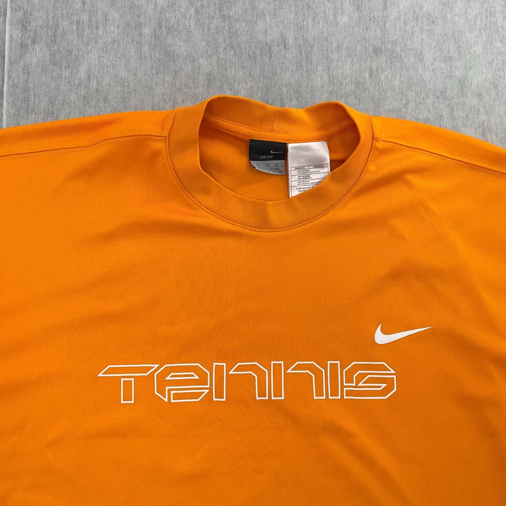Nike VINTAGE Nike Court Shirt Adult Extra Large Orange Tennis Crew Neck Swoosh Men XL Size US XL / EU 56 / 4 - 3 Thumbnail