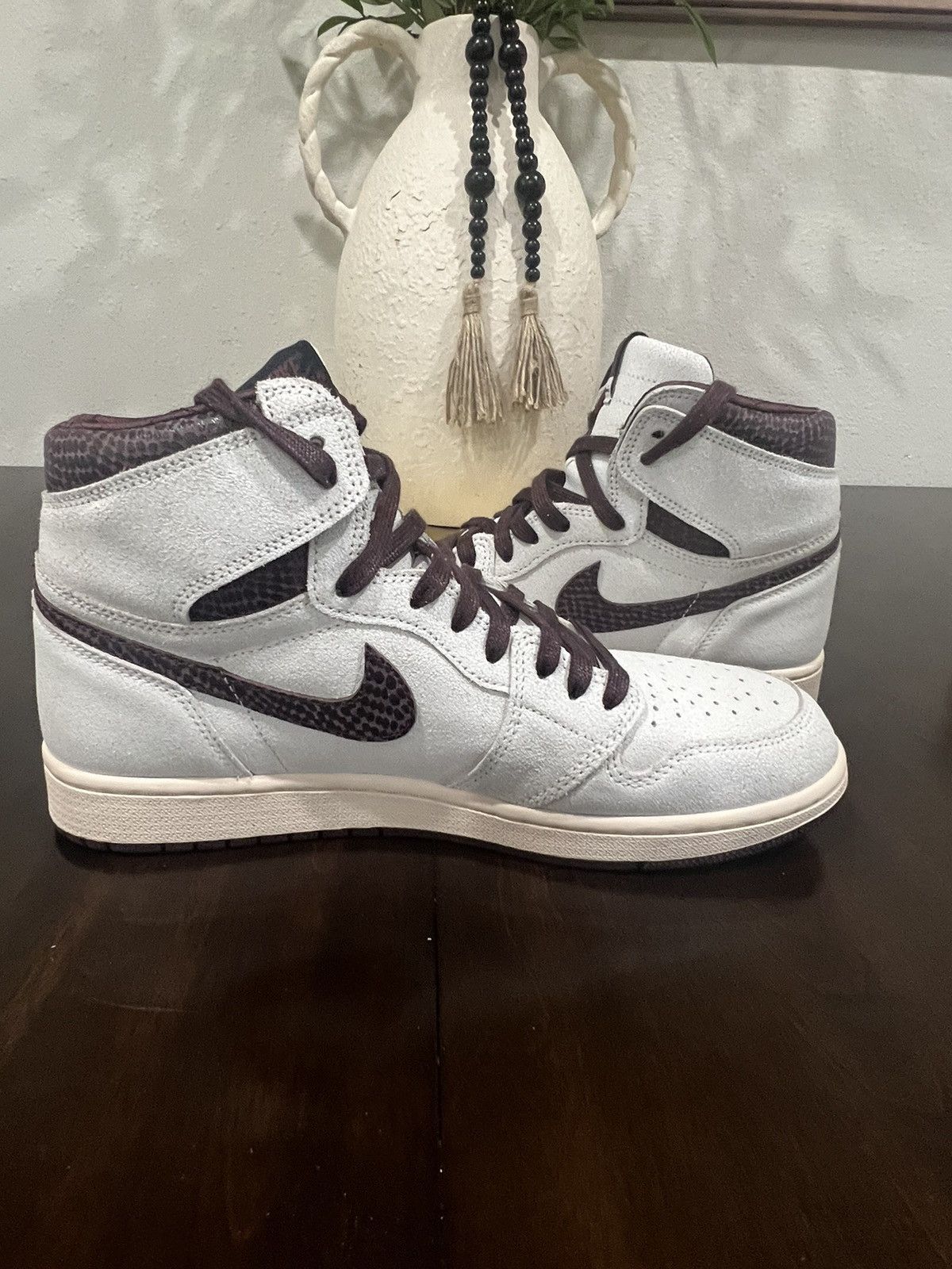 A Ma Maniere × Jordan Brand × Nike Air Jordan 1 Retro High OG A Ma Maniére Size US 12 / EU 45 - 13 Thumbnail