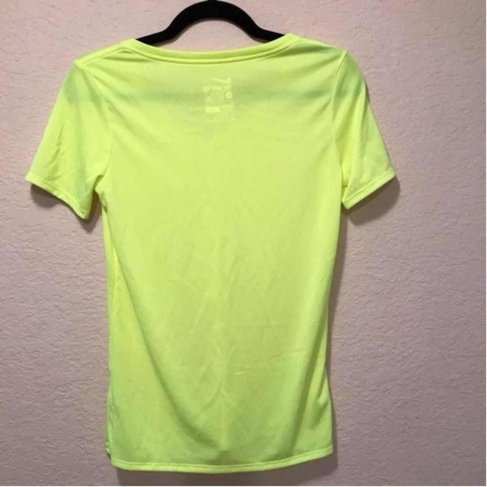 Nike Nike Dri-FIT Neon Yellow V-Neck Athletic T-Shirt Size M / US 6-8 / IT 42-44 - 3 Thumbnail