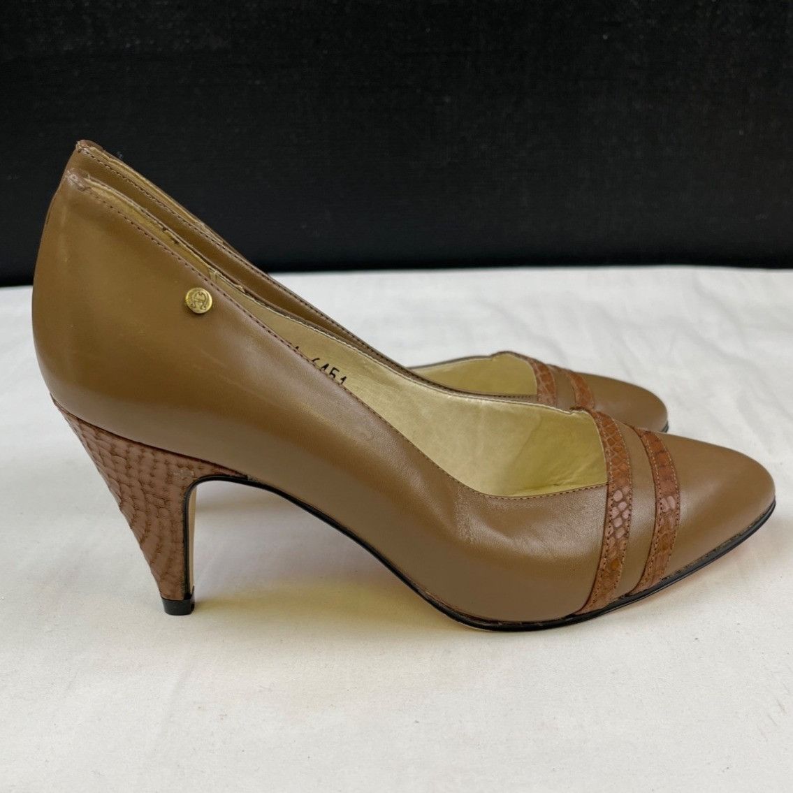 Etienne Aigner Etienne Aigner Women's Brown Shoes/Heels Sz 5.5M SKU 4432 Size US 5.5 / IT 35.5 - 5 Thumbnail