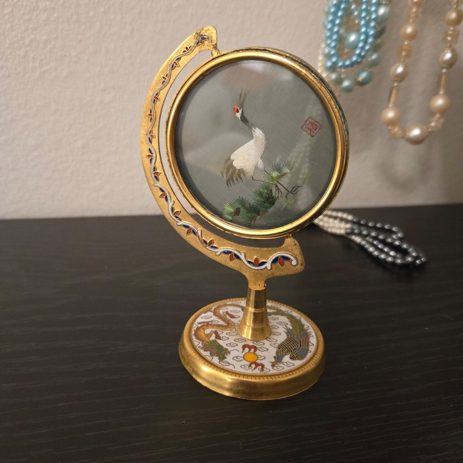 Pieces Uniques Vintage Asian Cranes Silk Embroidery Under Glass Size 28 - 7 Thumbnail