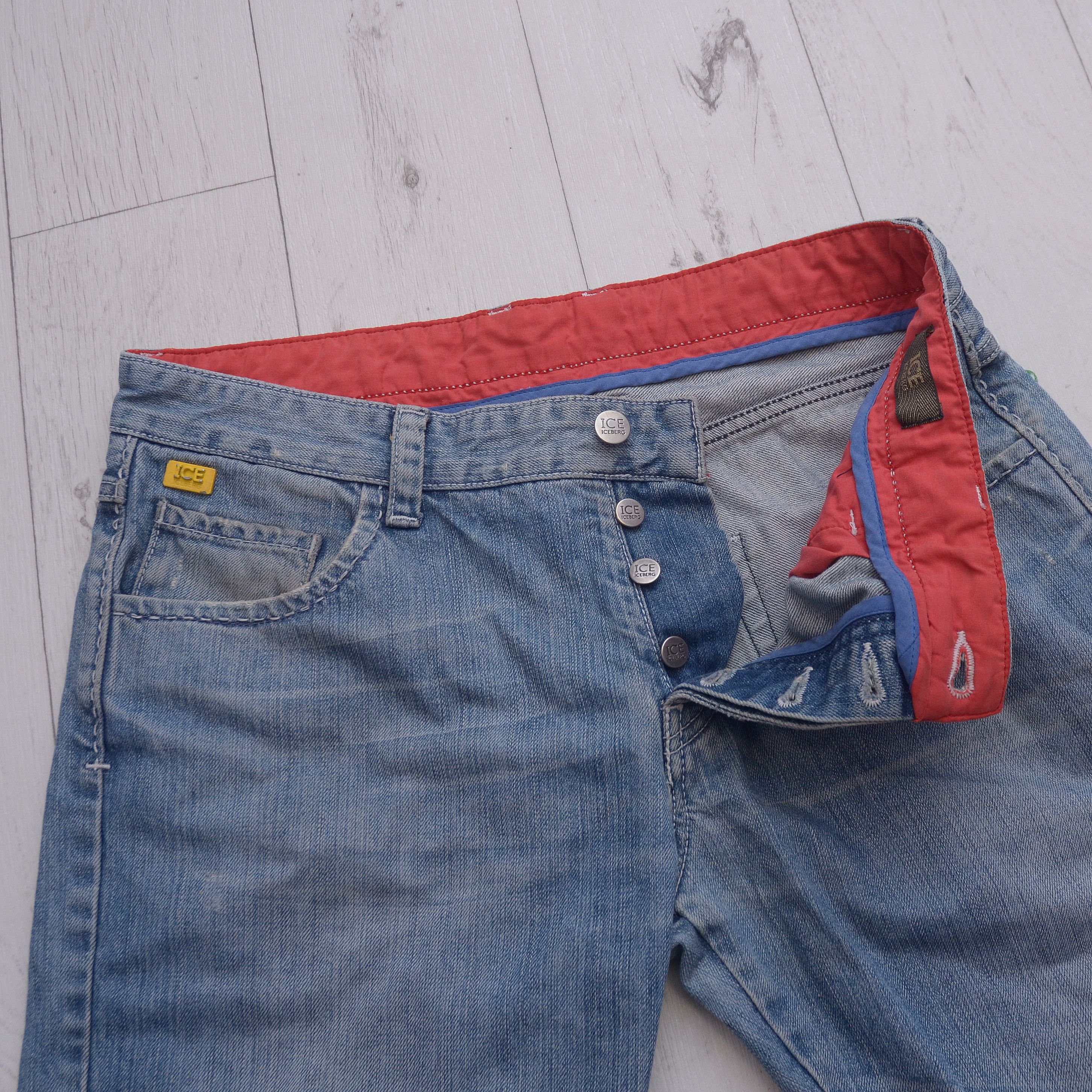 Iceberg Vintage Iceberg Jean Shorts Jorts Surfin POP Patch Logo Size US 33 - 9 Thumbnail