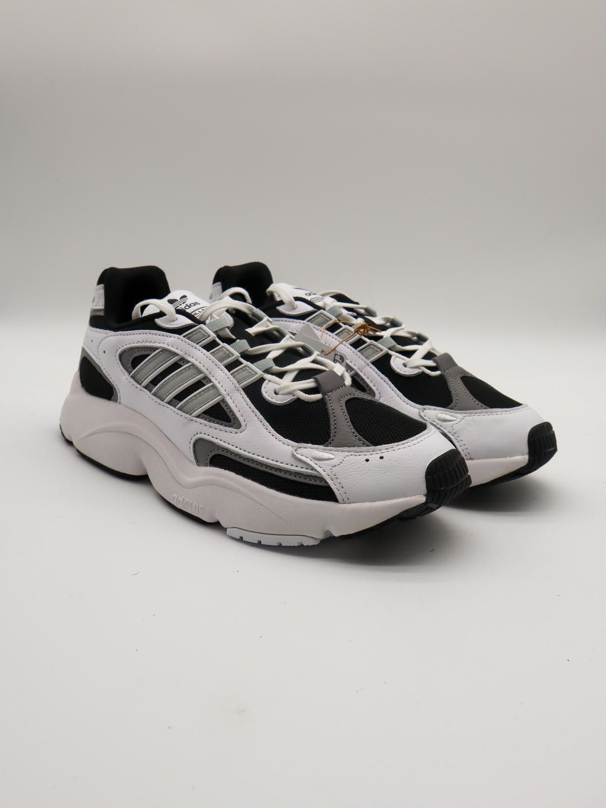 Adidas adidas Originals Ozmillen - ID5704 – Size UK 10.5 Size US 11.5 / EU 44-45 - 1 Thumbnail
