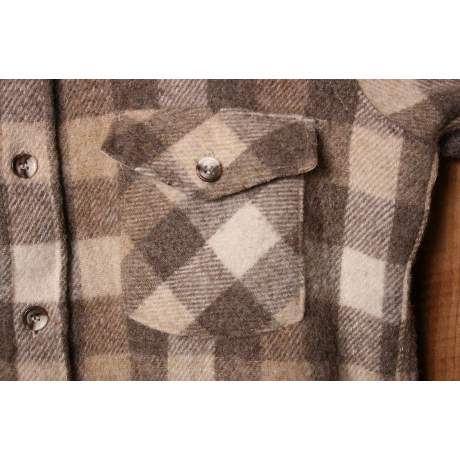 Vintage VINTAGE WOOLRICH Shirt Wool Blend Buffalo Plaid Brown Beige Lumberjack Sz. S/M Men Button-Up Long Sleeve Wool 85% Nylon 15% Brown Size US S / EU 44-46 / 1 - 3 Thumbnail