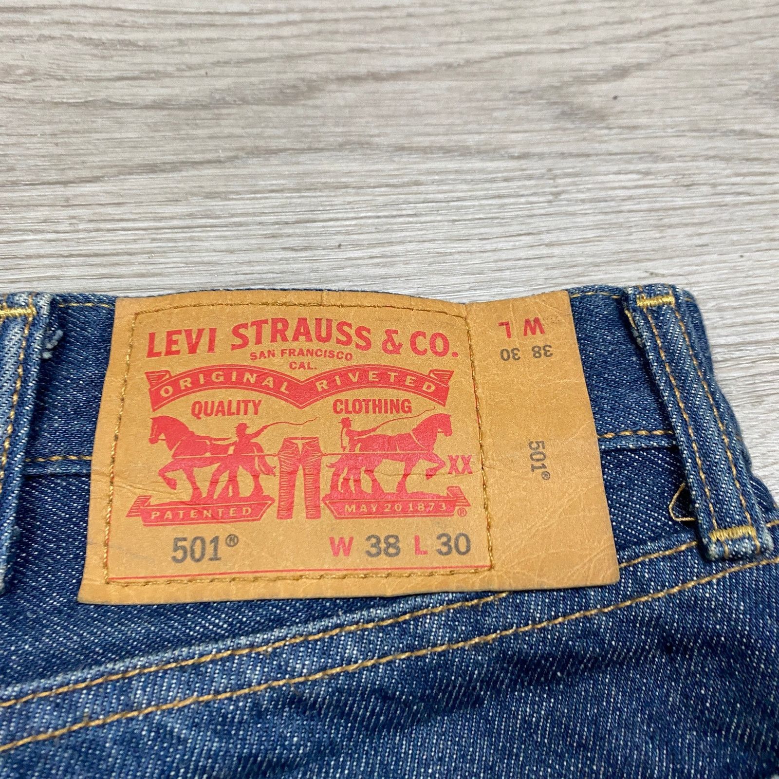 Levi's Levi's 501 Straight Leg Jeans Men's 38x28 Size US 38 / EU 54 - 4 Thumbnail