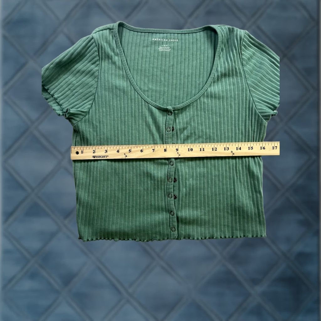 American Eagle Outfitters American Eagle Outfitters Shirt Women’s Green Size L Ribbed Button-Up Casual Long Sleeve Knit Cotton Regular Fit Small Buttons Size L / US 10 / IT 46 - 1 Thumbnail