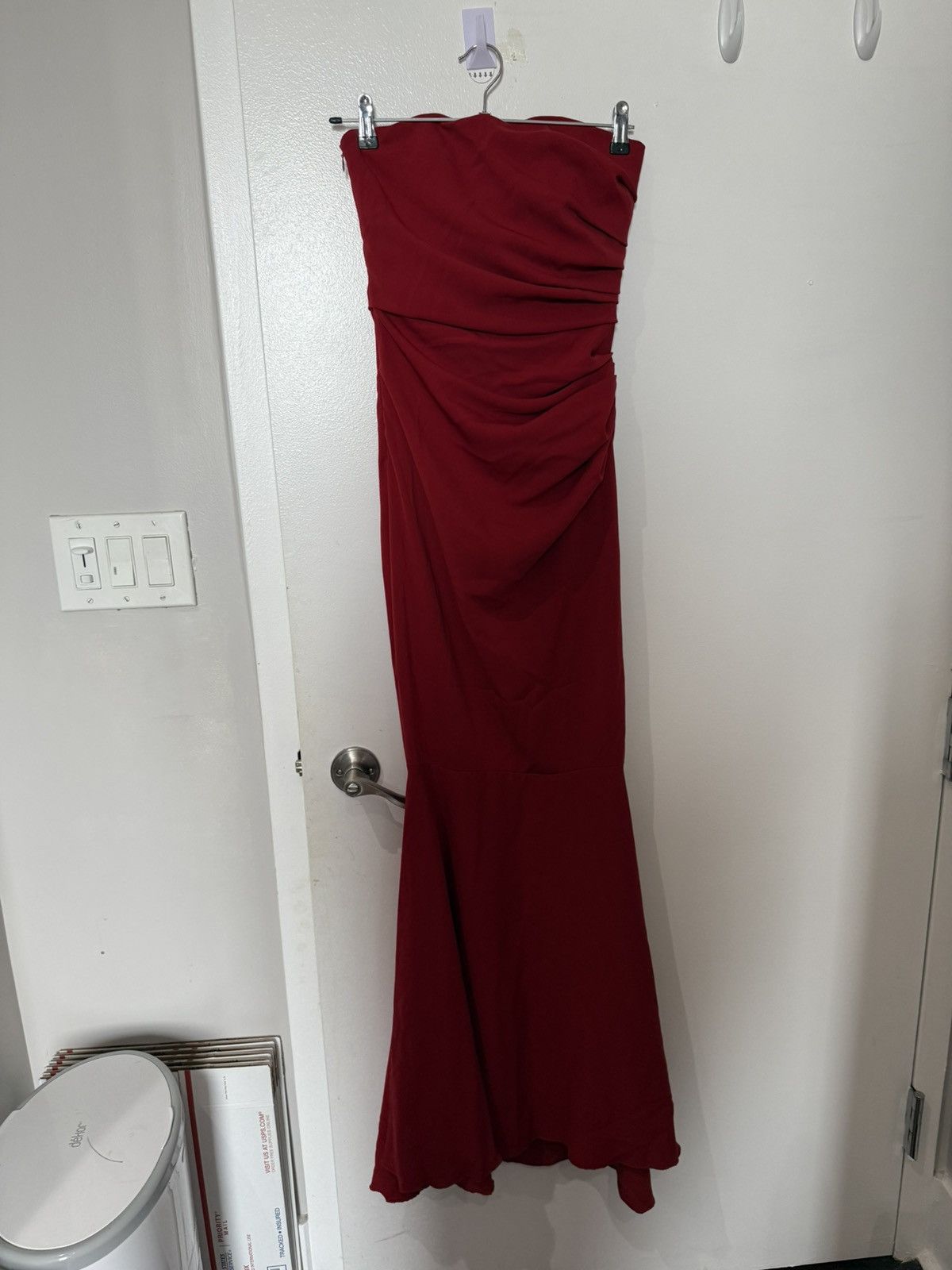 Badgley Mischka Badgley mischka gown dress size 0 Size XS / US 0-2 / IT 36-38 - 1 Thumbnail