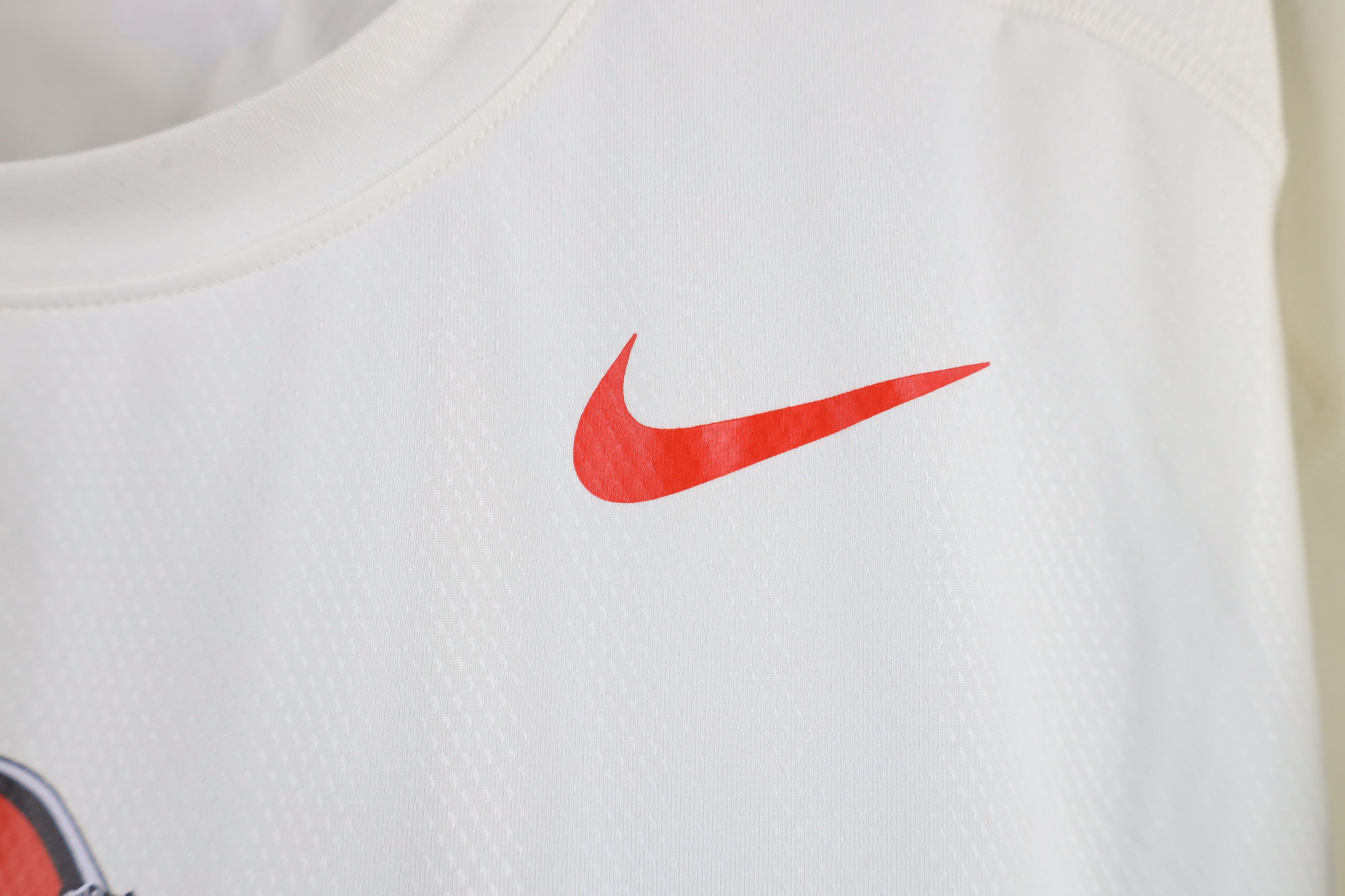 Nike × Vintage Nike On Field Hypercool Cleveland Browns Football T-Shirt Size US XXL / EU 58 / 5 - 4 Thumbnail