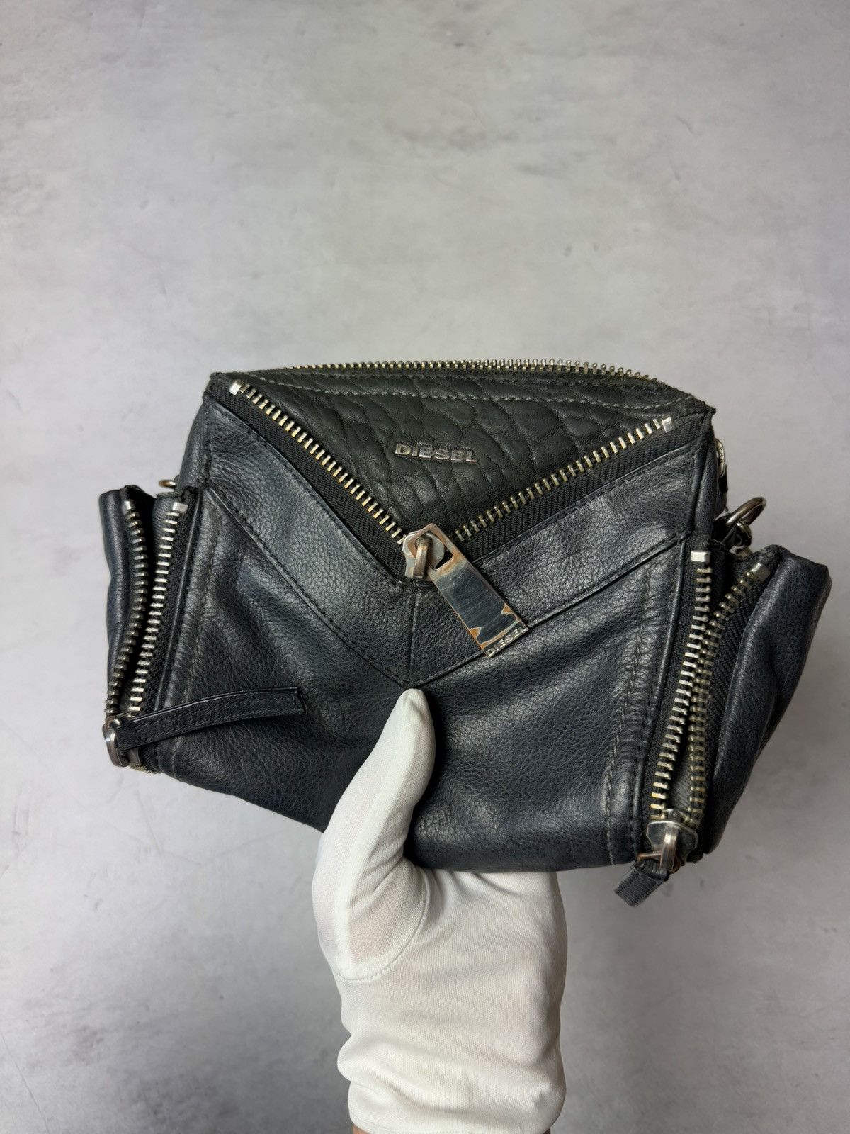 Diesel × Vintage Diesel Bag Leather Y2K Vintage Size ONE SIZE - 14 Thumbnail