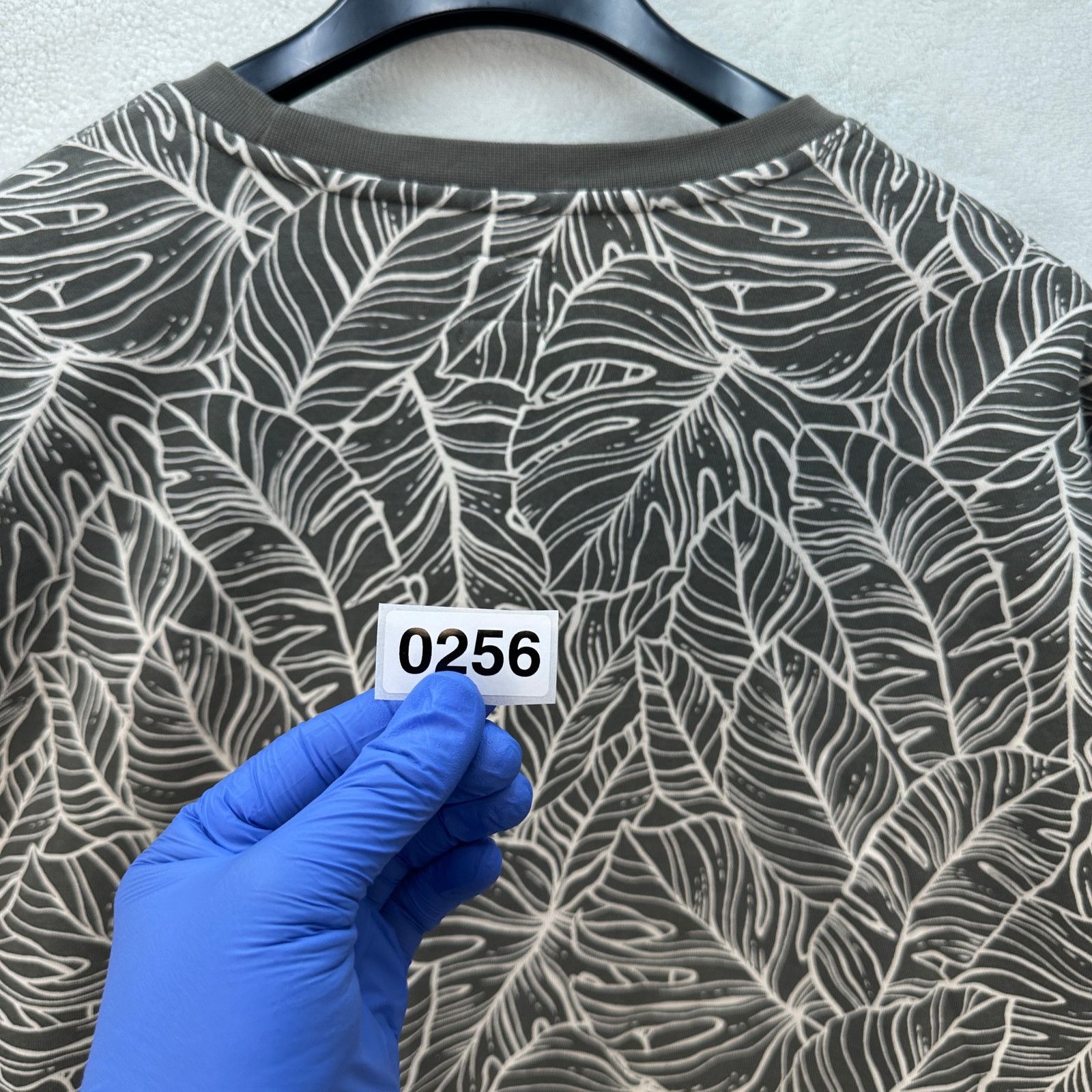 Levi's Levi's Men's Relaxed 3XL Olive Green Leaf Pattern Crewneck Size US XXL / EU 58 / 5 - 10 Thumbnail