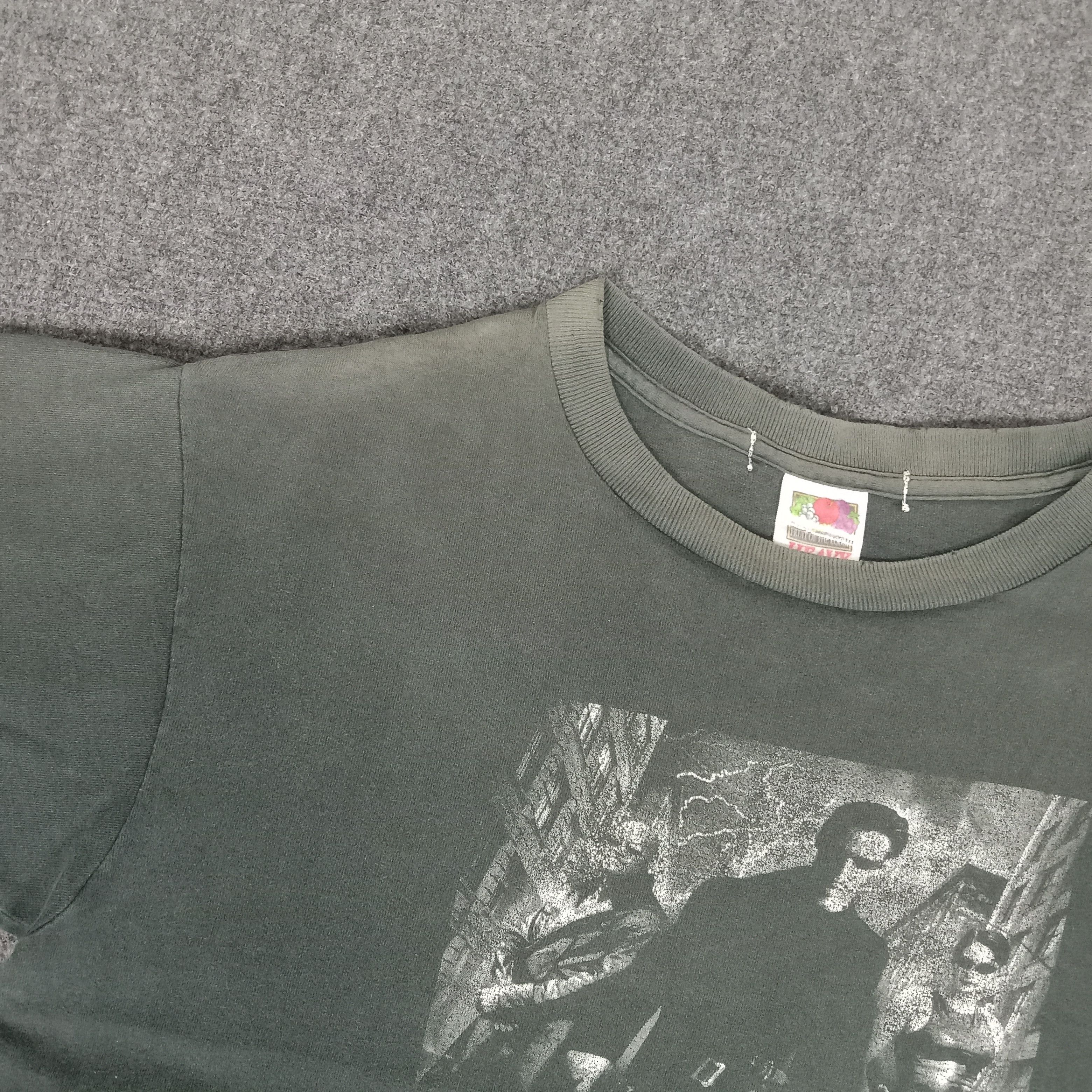 Vintage The Matrix American Cyberpunk MovieTshirt Size US L / EU 52-54 / 3 - 4 Thumbnail