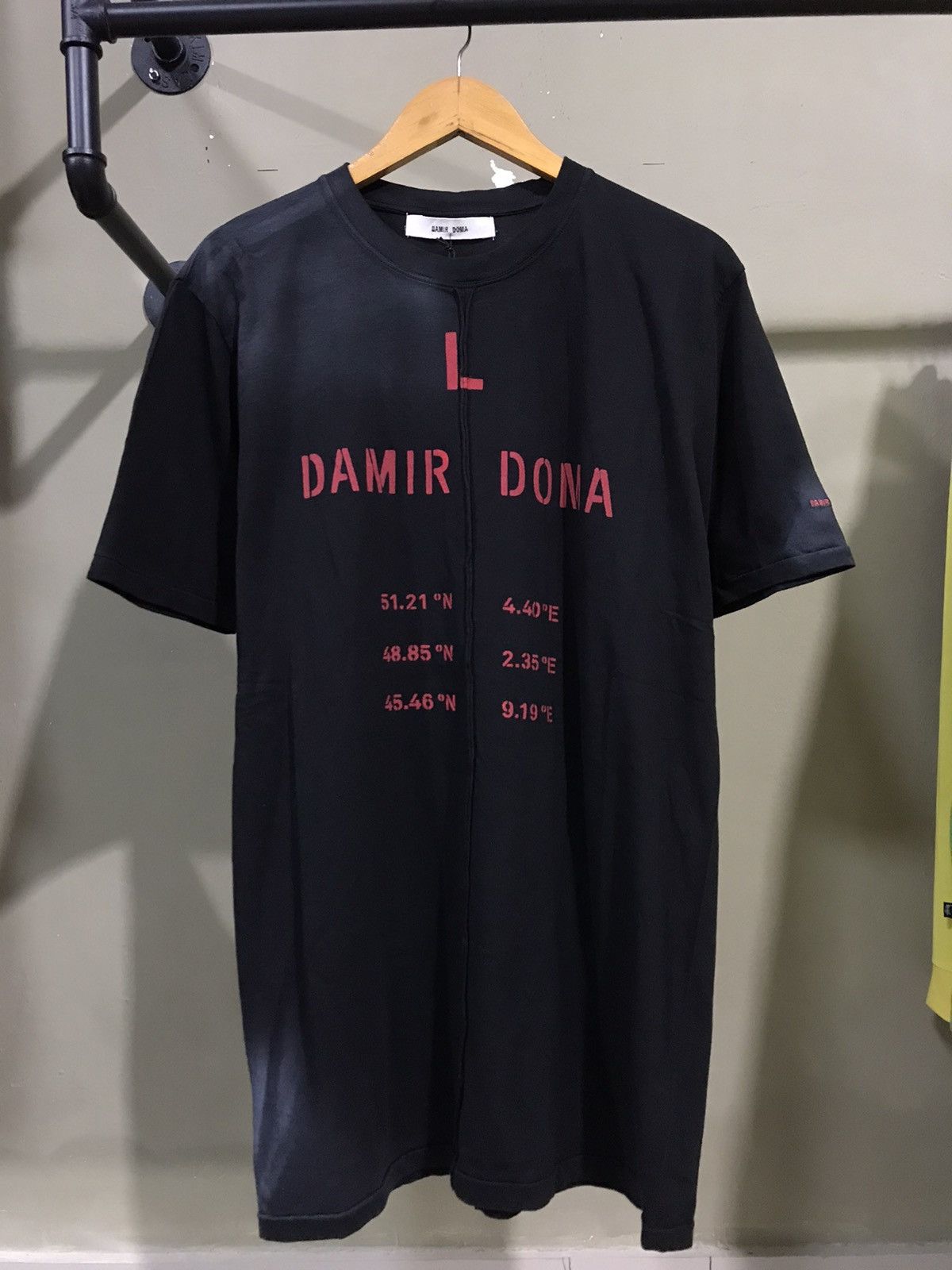 Damir Doma Damir Doma Tegan DD Printed Tshirt Size US L / EU 52-54 / 3 - 1 Thumbnail