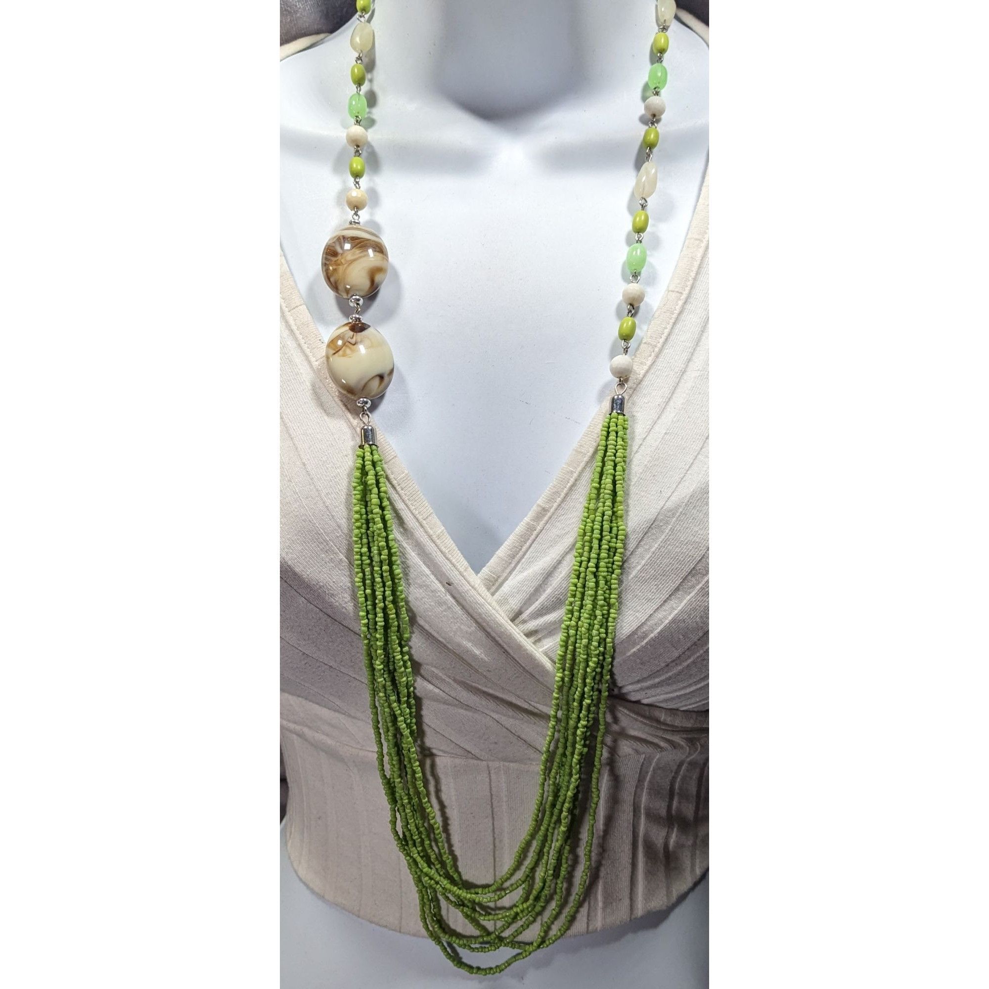 Other Vintage Fairycore Green Glass And Acrylic Beaded Necklace Size ONE SIZE - 2 Thumbnail