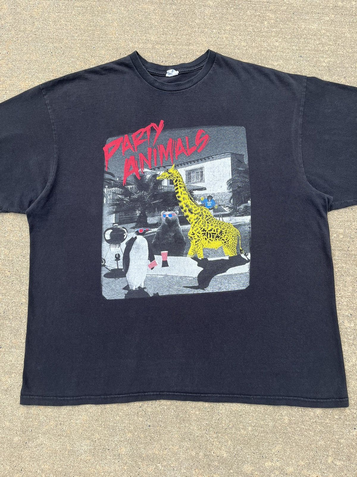 Vintage VINTAGE Y2K PARTY ANIMALS HUMOR T-SHIRT Size US XXL / EU 58 / 5 - 2 Thumbnail