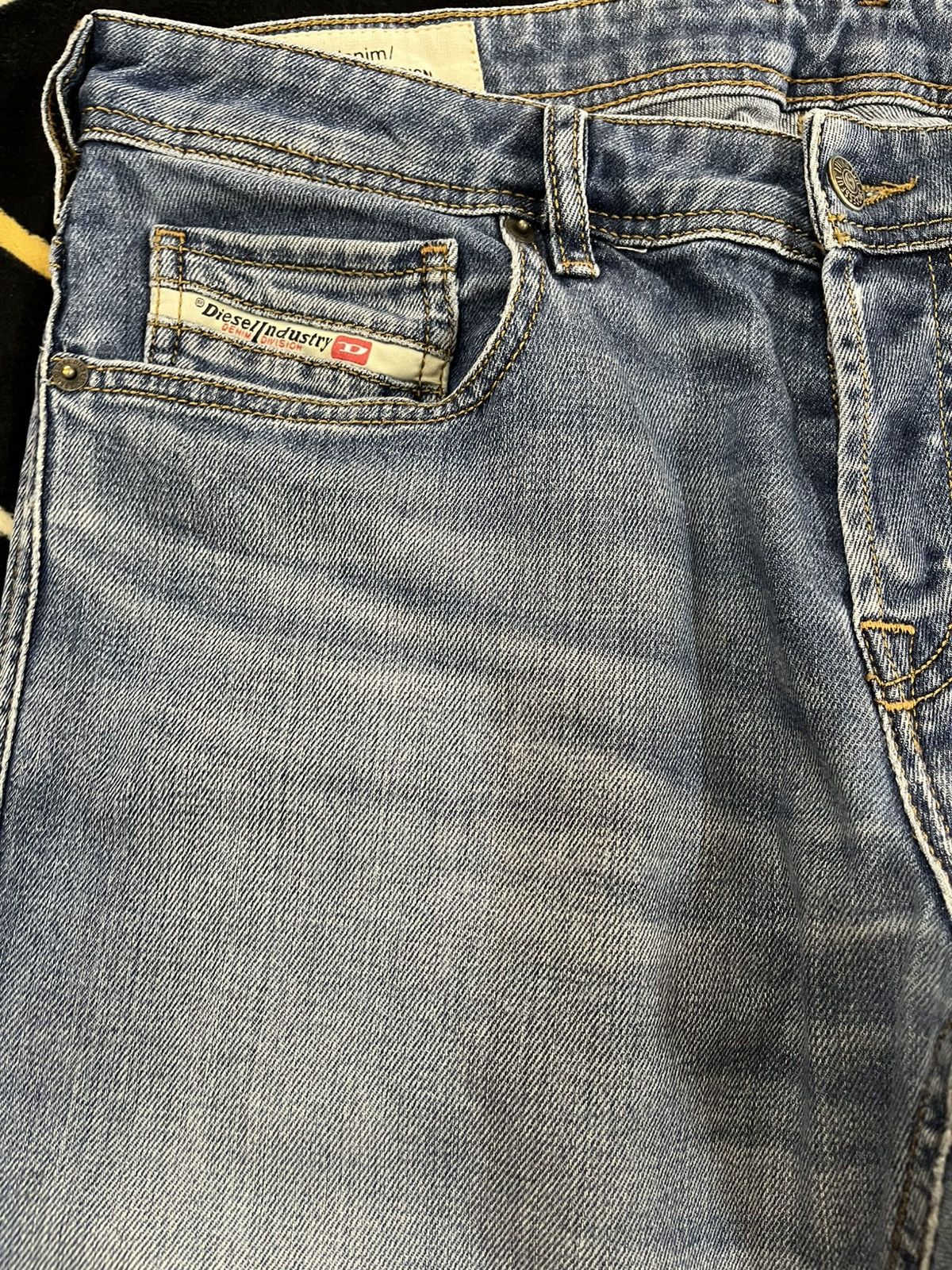 Diesel × Diesel Black Gold Vintage Diesel Zatiny Flare Faded Denim Size US 33 - 8 Thumbnail