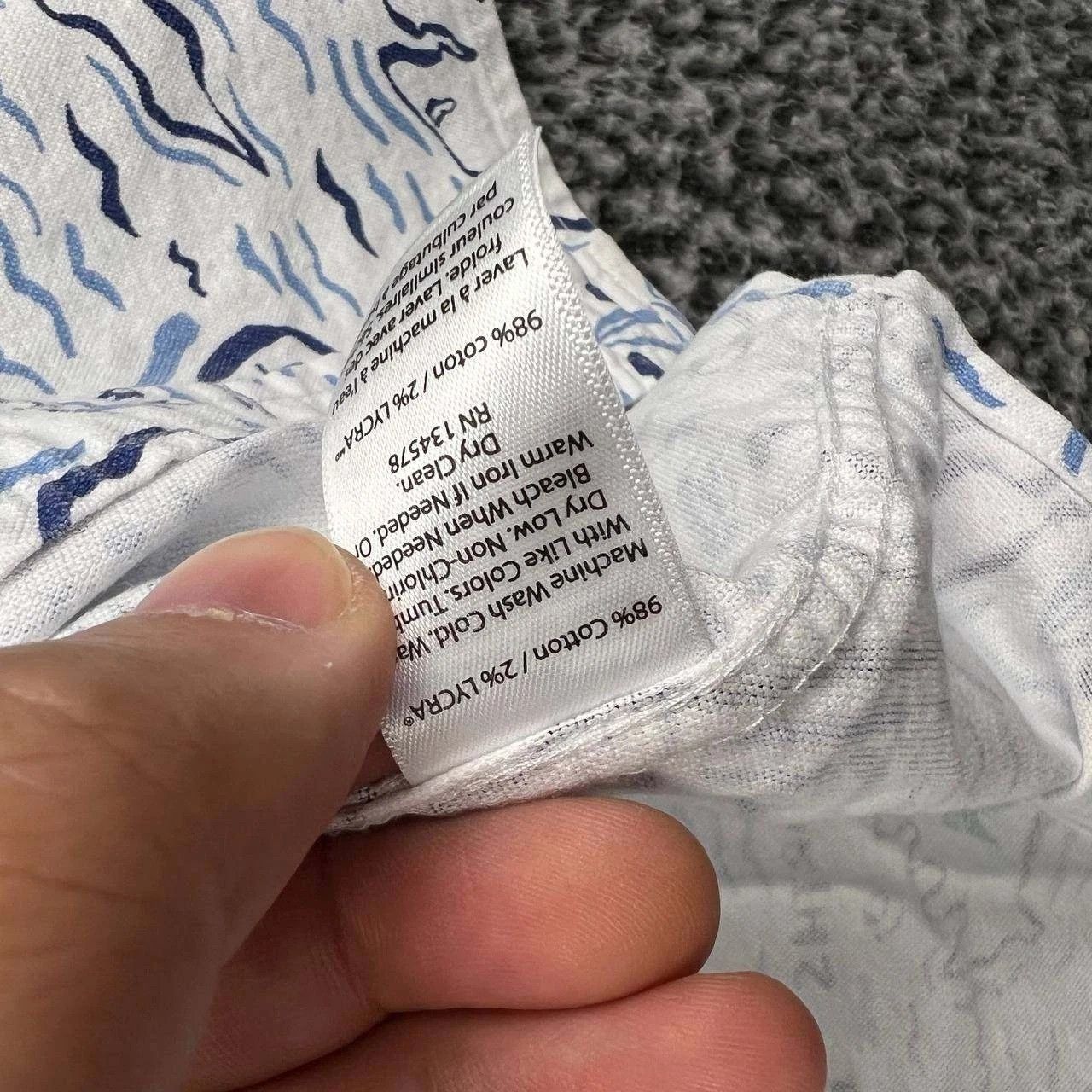 Vineyard Vines Vineyard Vines Button Down Shirt Men White Island Map M Size US M / EU 48-50 / 2 - 4 Thumbnail