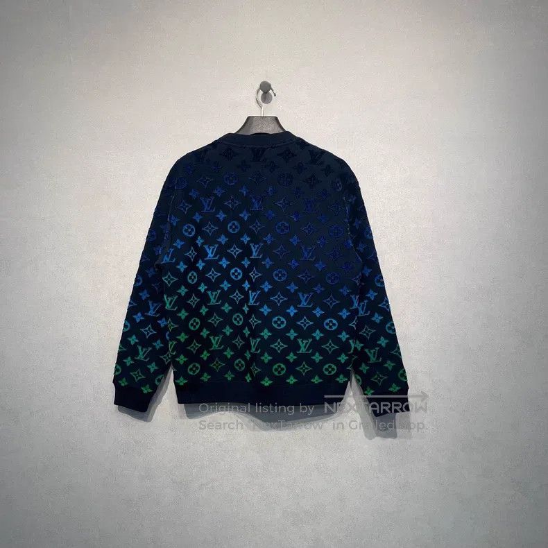 Louis Vuitton Louis Vuitton Logo Gradient Pullover Hoodie Size US L / EU 52-54 / 3 - 2 Thumbnail