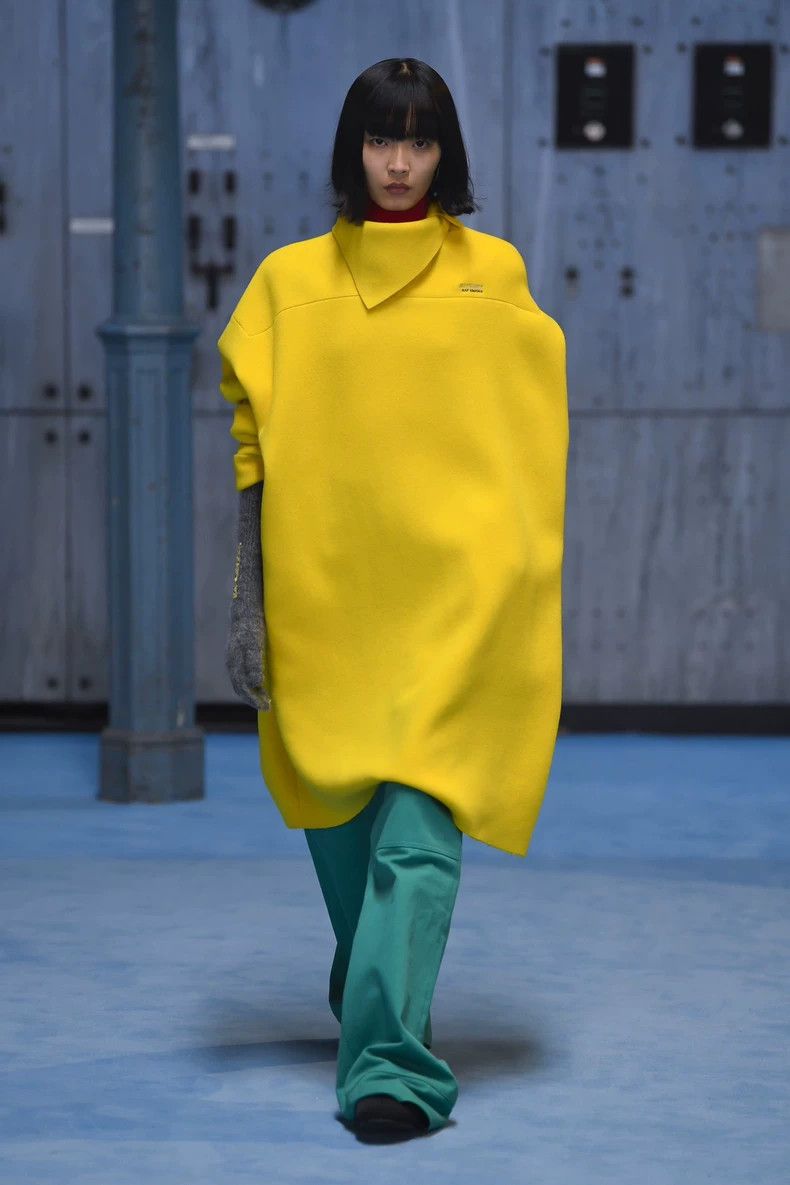 Raf Simons Raf Simons 21 AW Wool Pullover Triangular Collar Coat 2502 Size US S / EU 44-46 / 1 - 8 Thumbnail