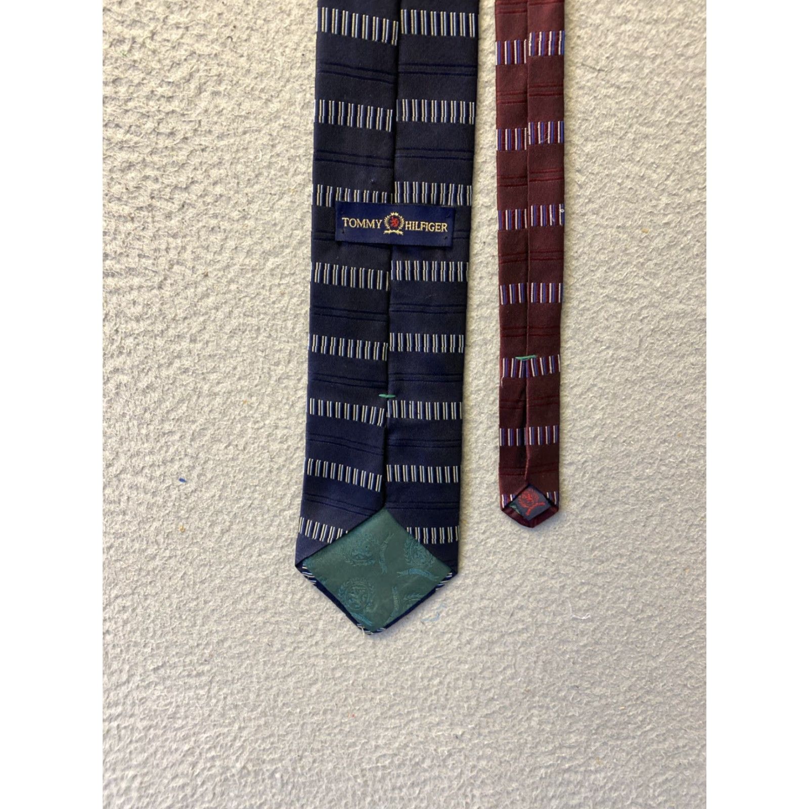 Tommy Hilfiger VINTAGE Tommy Hilfiger Men's Silk Blend Geometric Navy Tie One Size Formal Business Size ONE SIZE - 5 Thumbnail