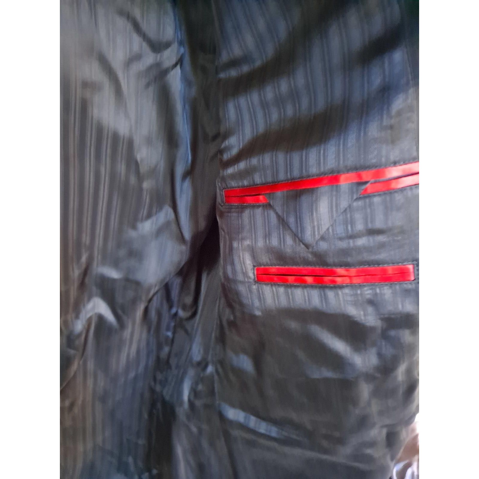 Hugo Boss Hugo Boss Black Pinstripe 2 Button Blazer Size 42S Size 42R - 4 Thumbnail