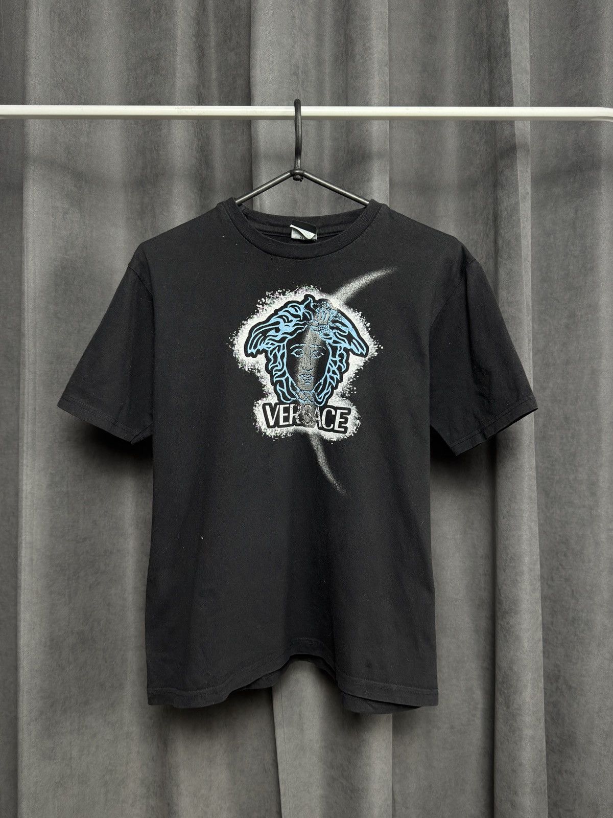 Designer × Versace Vintage Versace Big Logo T Shirt Size US S / EU 44-46 / 1 - 1 Thumbnail