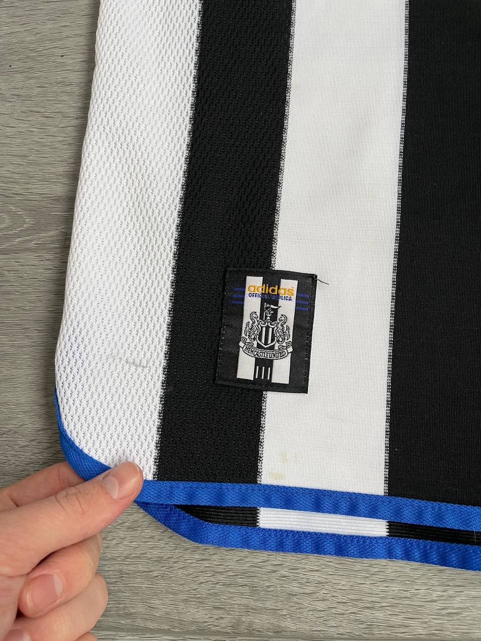 Adidas × Vintage NEWCASTLE UNITED 1999/2000 HOME SHIRT SOCCER JERSEY ADIDAS Size US XL / EU 56 / 4 - 14 Thumbnail
