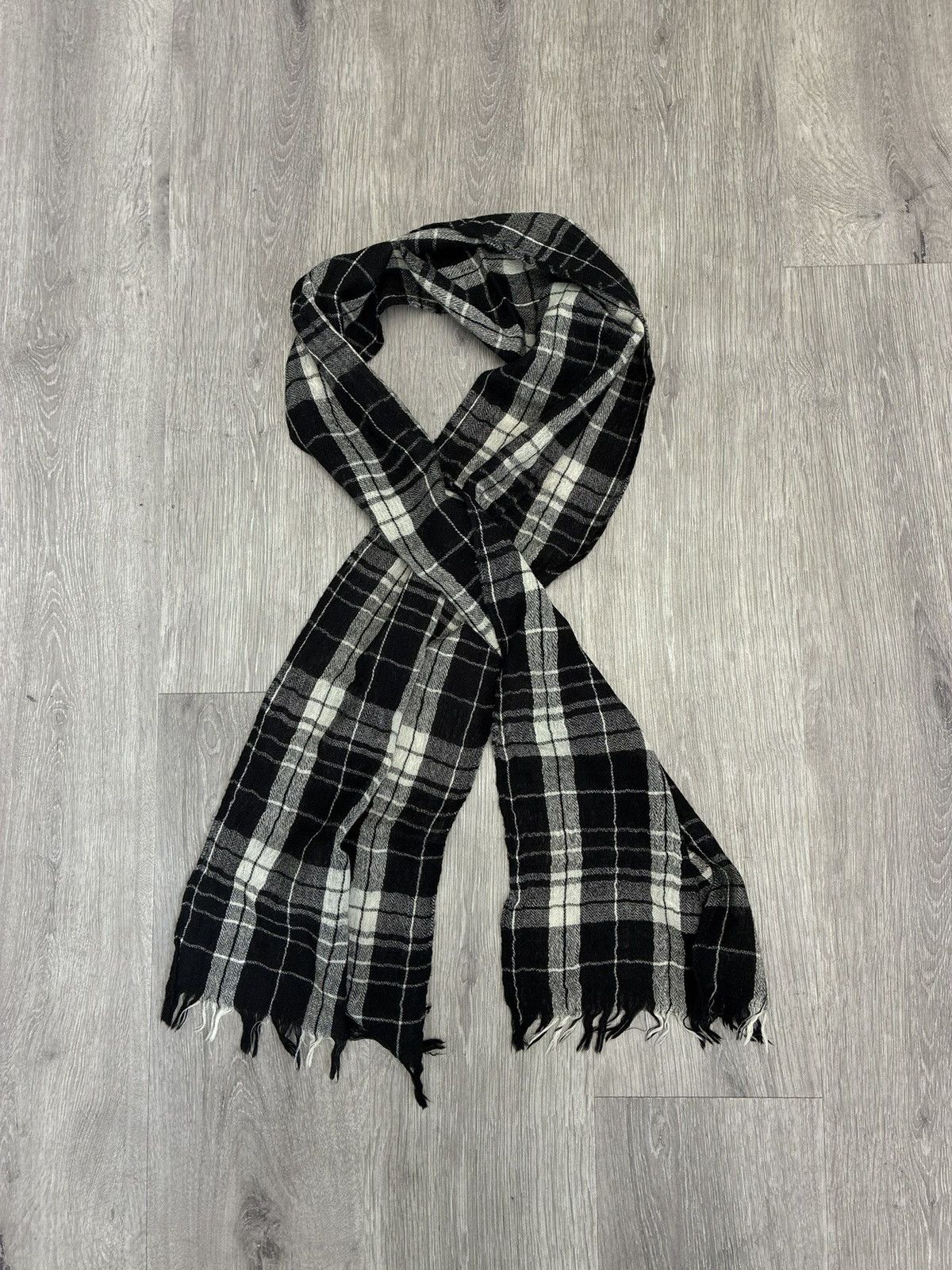 Theory Theory plaid Scarf. 68 inch by 12 inch Size ONE SIZE - 1 Thumbnail