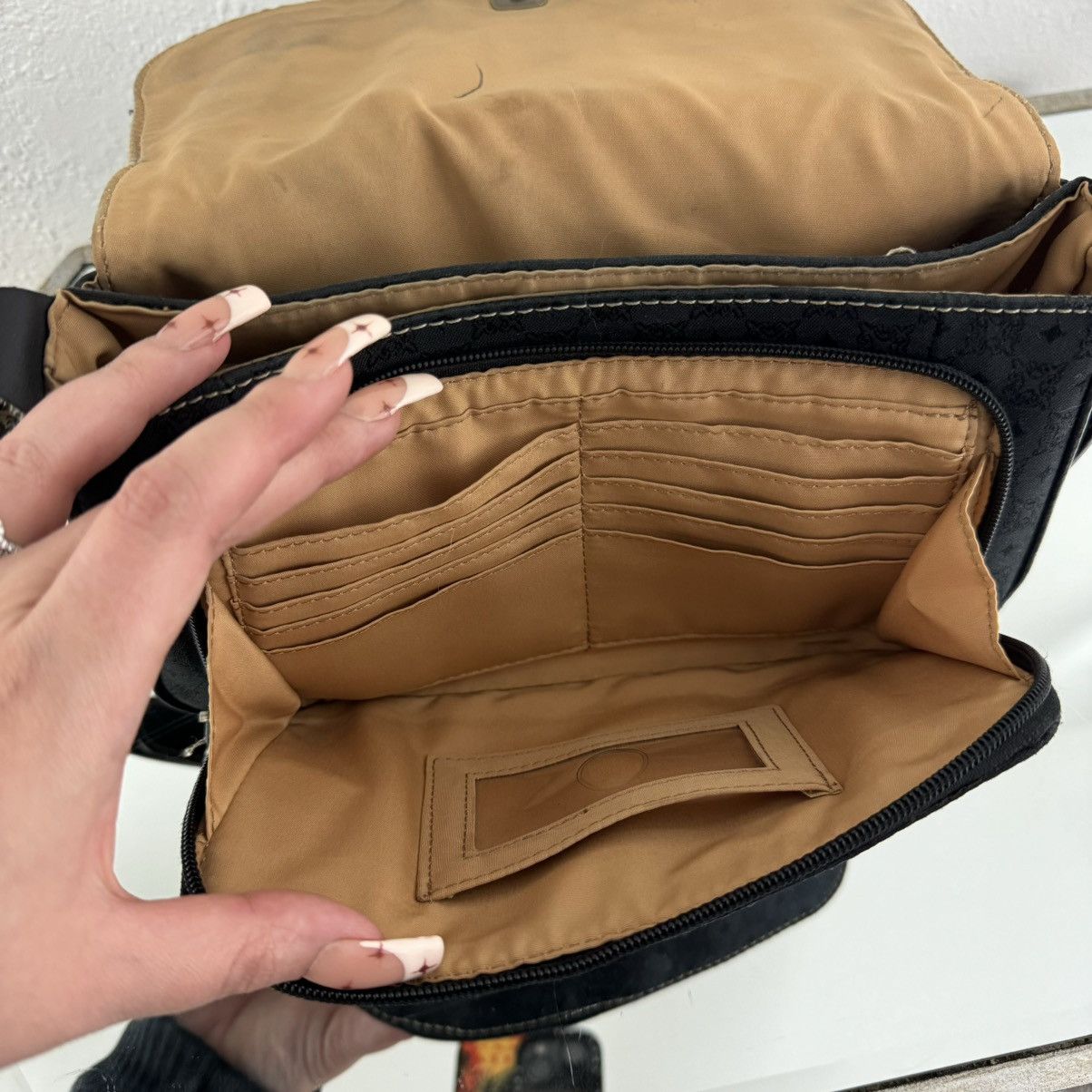 Other LIZ CLAIBORNE 90s Black Faux Leather Fabric Shoulder Bag Size ONE SIZE - 15 Thumbnail