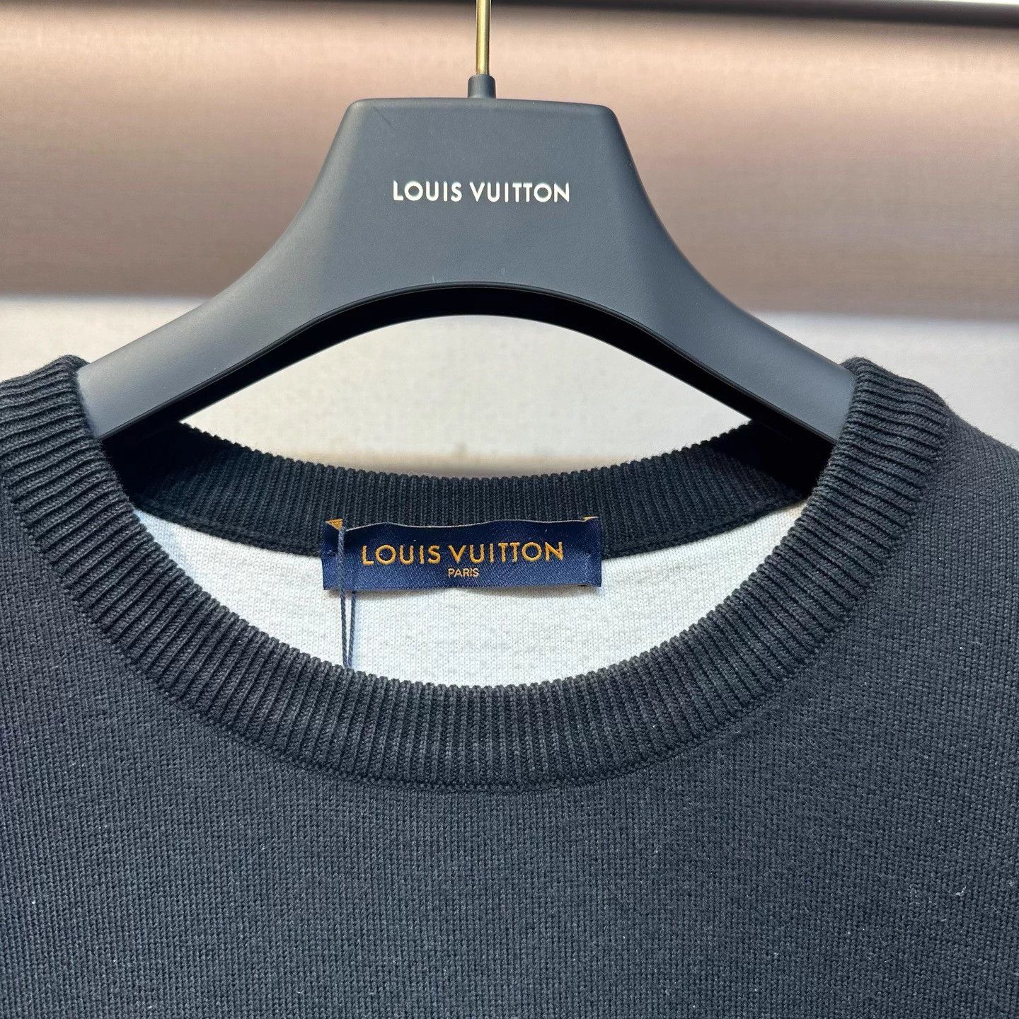 Louis Vuitton LV black gradient all-over monogram knit sweater M Size US M / EU 48-50 / 2 - 2 Thumbnail