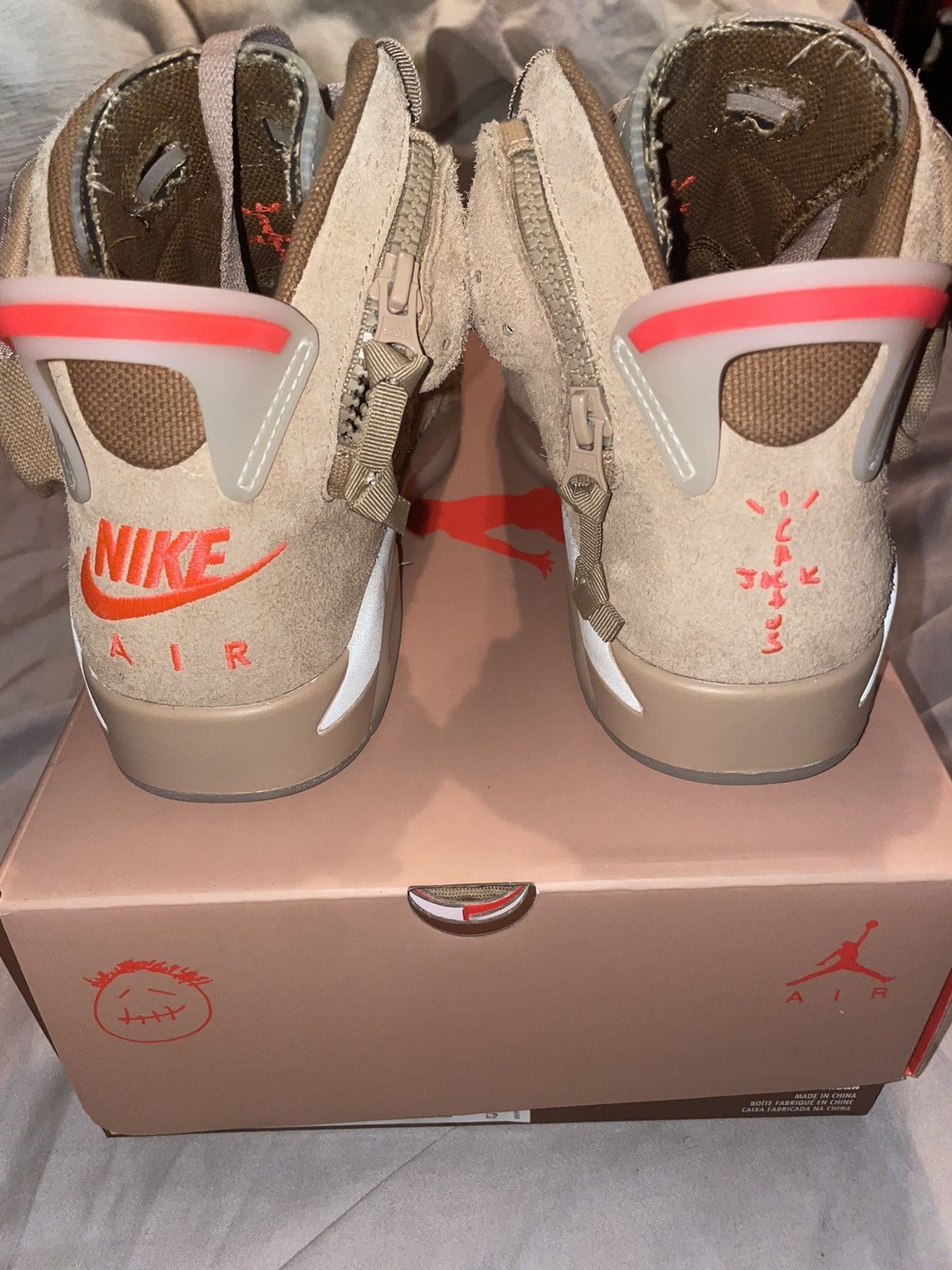Jordan Brand × Travis Scott Jordan 6 Travis Scott British Khaki Size US 7.5 / EU 40-41 - 4 Thumbnail
