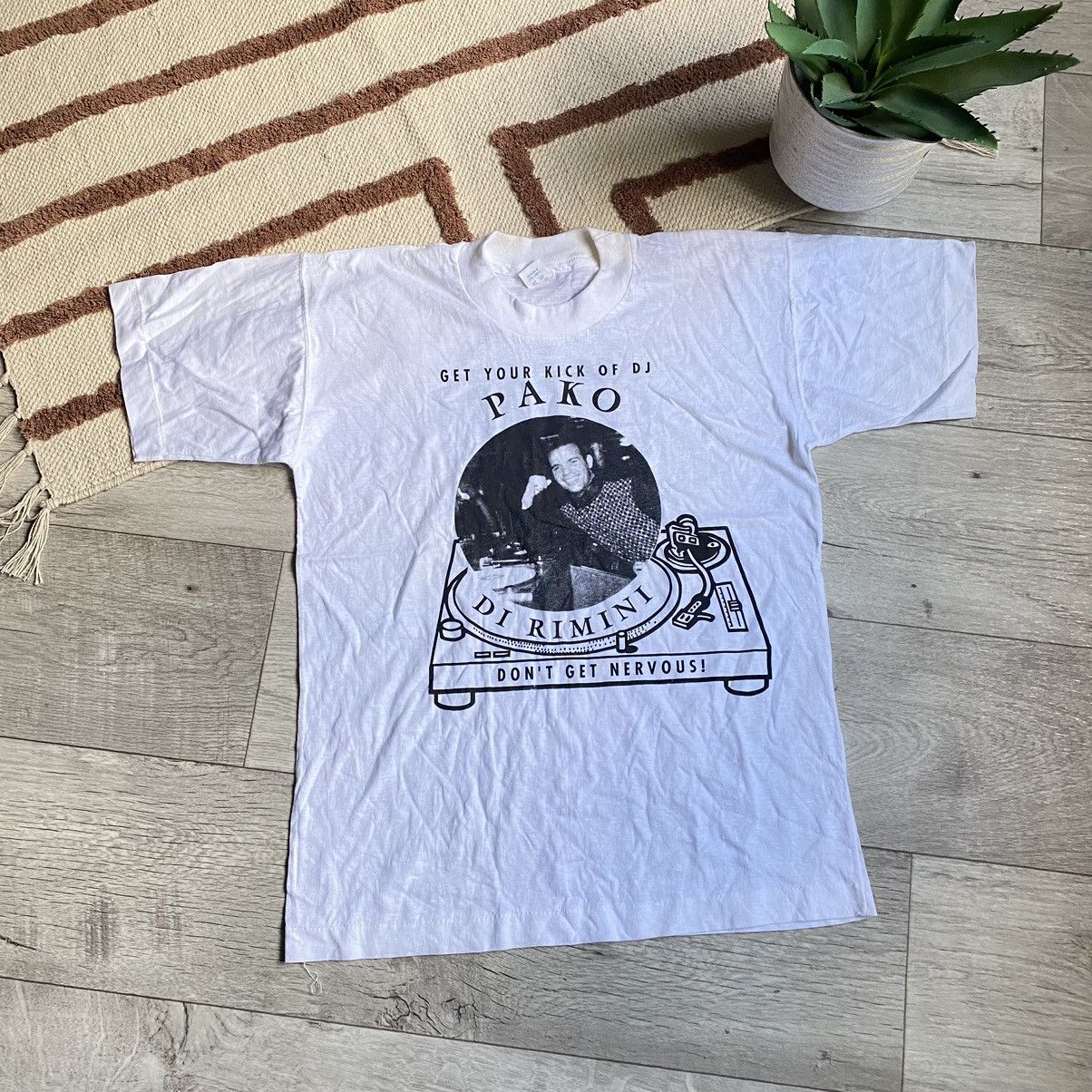 Band Tees VINTAGE DJ PAKO RIMINI RIU PALACE MALLORCA 90s T SHIRT Size US M / EU 48-50 / 2 - 1 Thumbnail