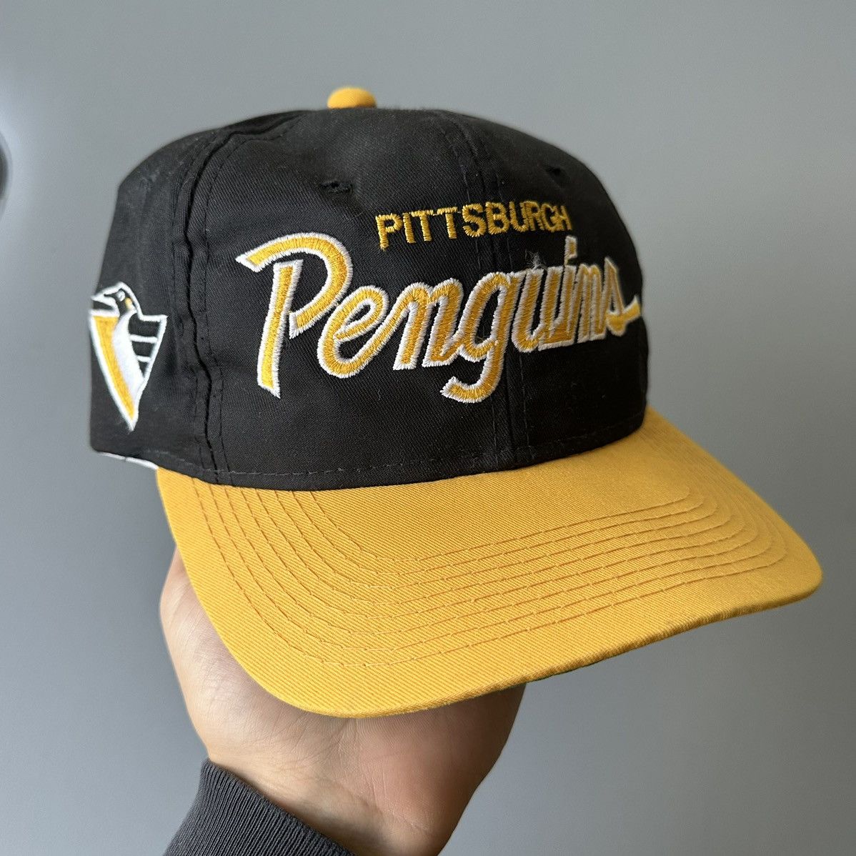 NHL × Sports Specialties × Vintage Vintage Pittsburgh Penguins Sports Specialties SnapBack Size ONE SIZE - 1 Thumbnail