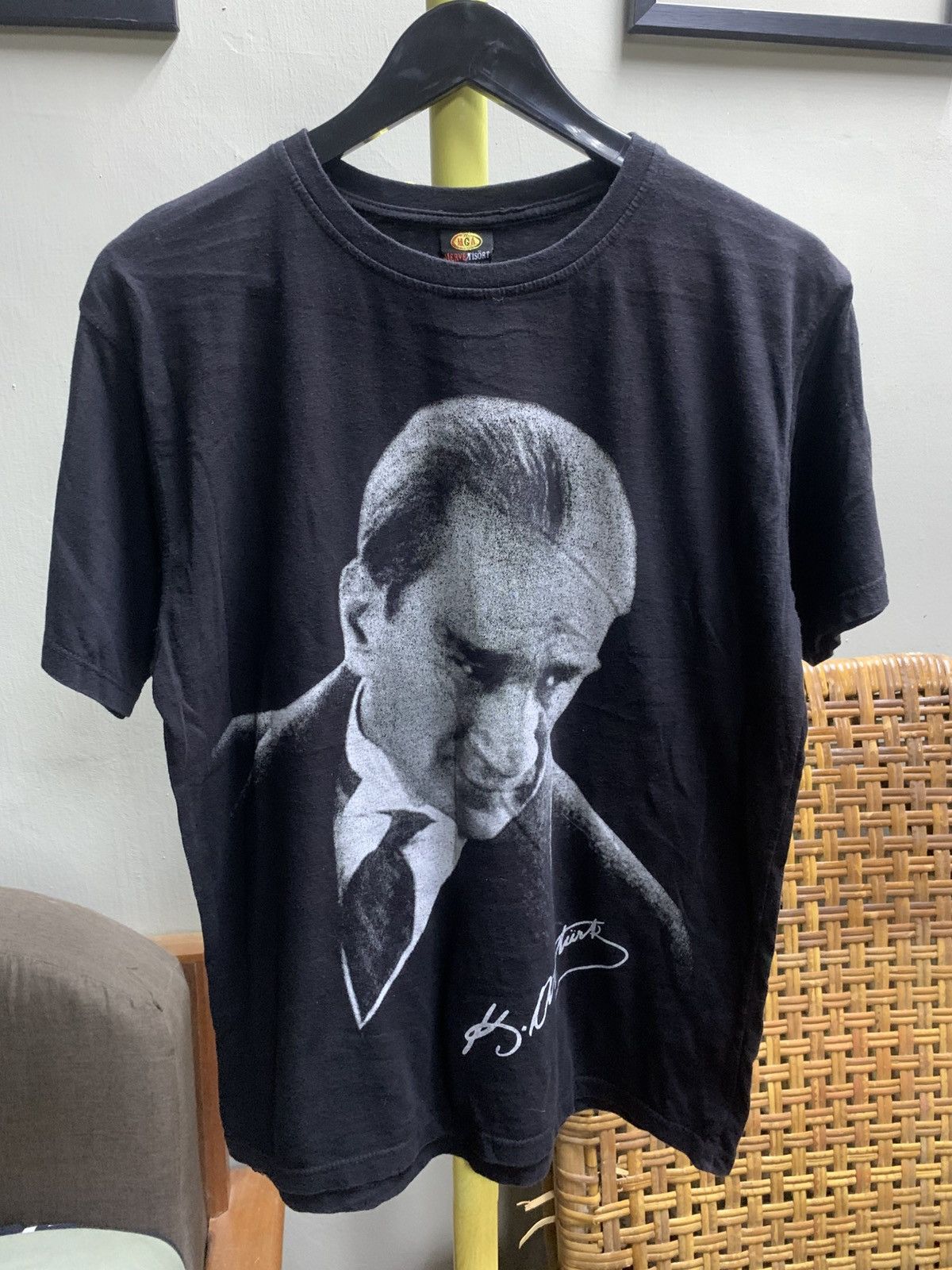 Vintage VINTAGE MUSTAFA KEMAL ATATÜRK TURKISH STATEMANS TEE Size US M / EU 48-50 / 2 - 1 Thumbnail
