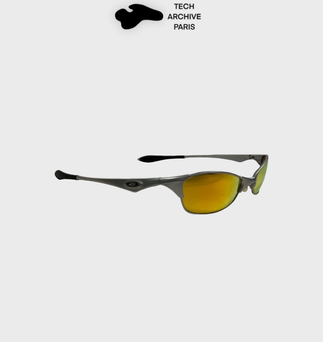 image of 2000's Vintage Oakley Wiretap Silver / Fire Iridium, Men's