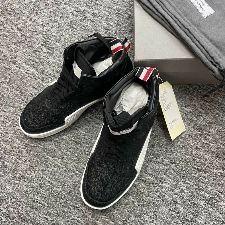 Thom Browne Thom Browne Black high-top board shoes Size US 10 / EU 43 - 2 Thumbnail