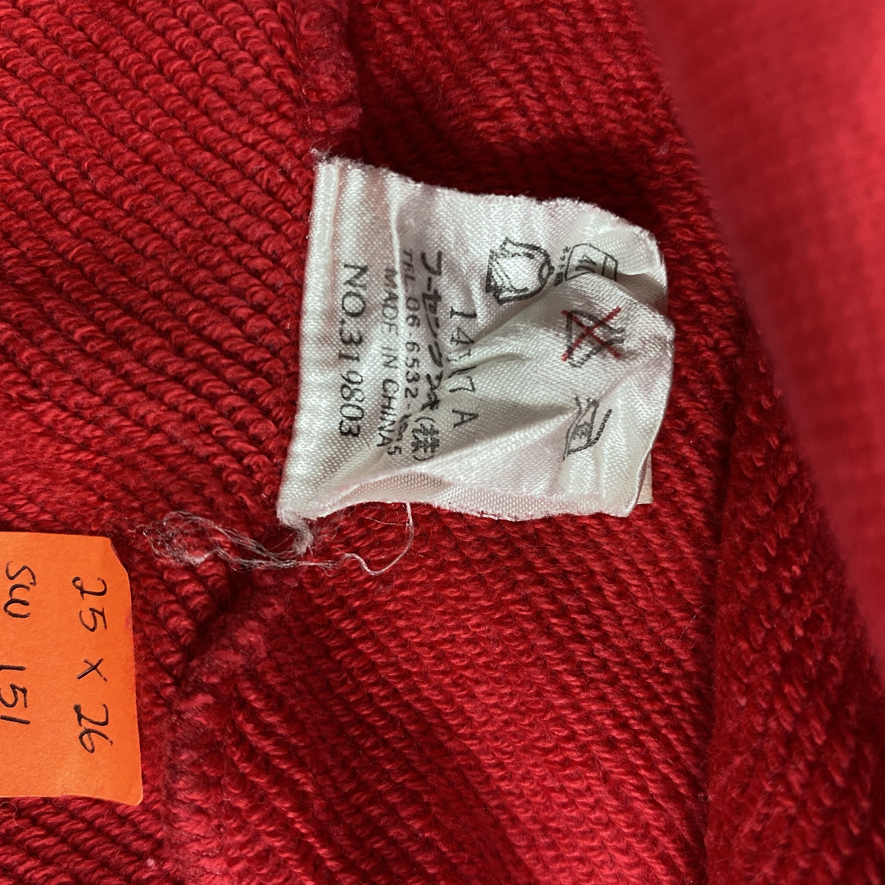 Japanese Brand Vintage Person's Kids Red Hoodie -SW151 Size US L / EU 52-54 / 3 - 5 Thumbnail