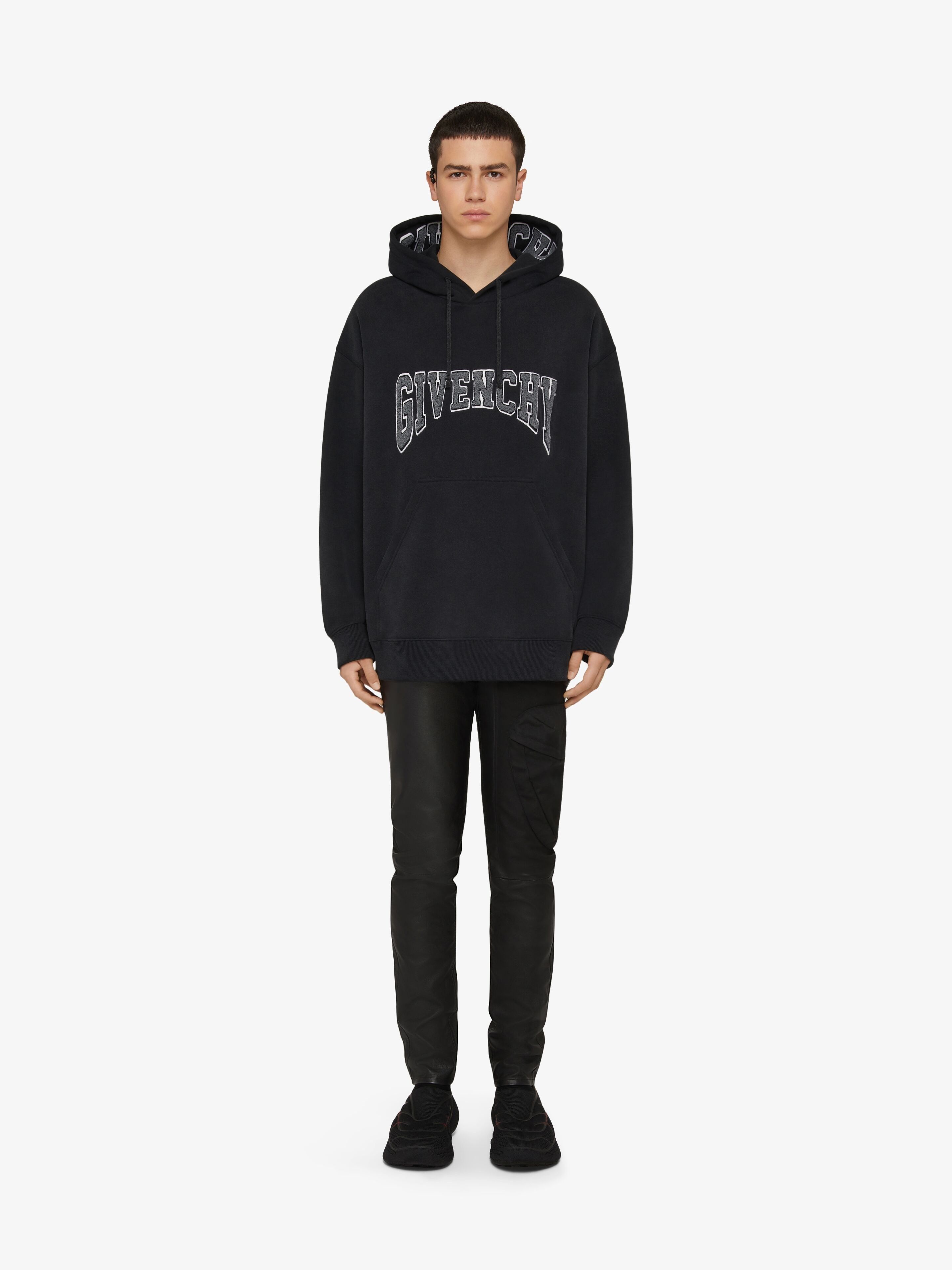 Givenchy o1lv12m0326 Slim Fit Hoodie in Black Size US XXL / EU 58 / 5 - 2 Thumbnail