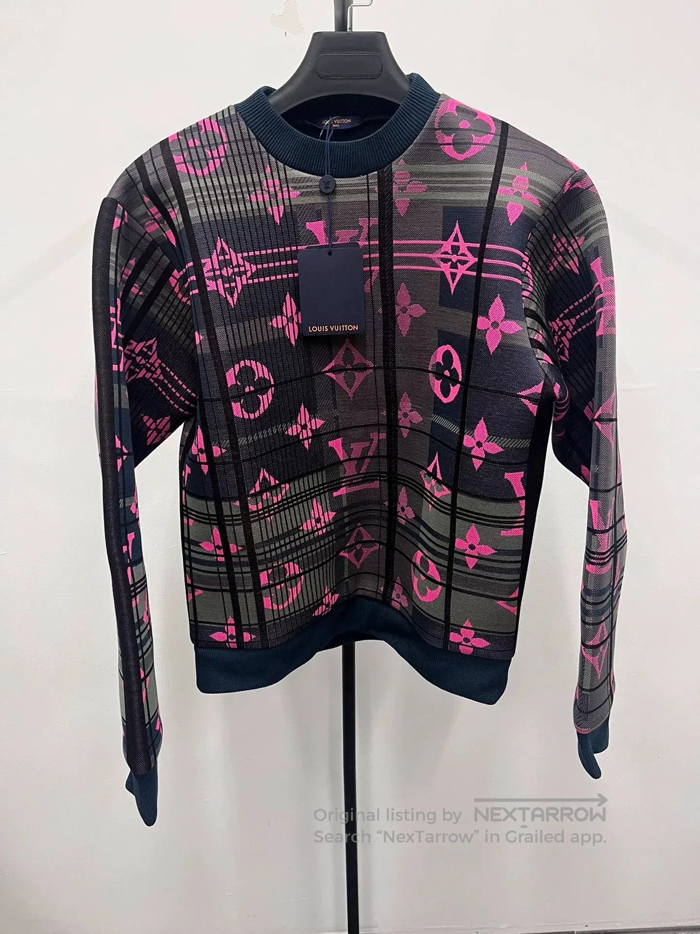 Louis Vuitton louis vuitton printed long sleeve sweatshirt. Size XS / US 0-2 / IT 36-38 - 1 Thumbnail